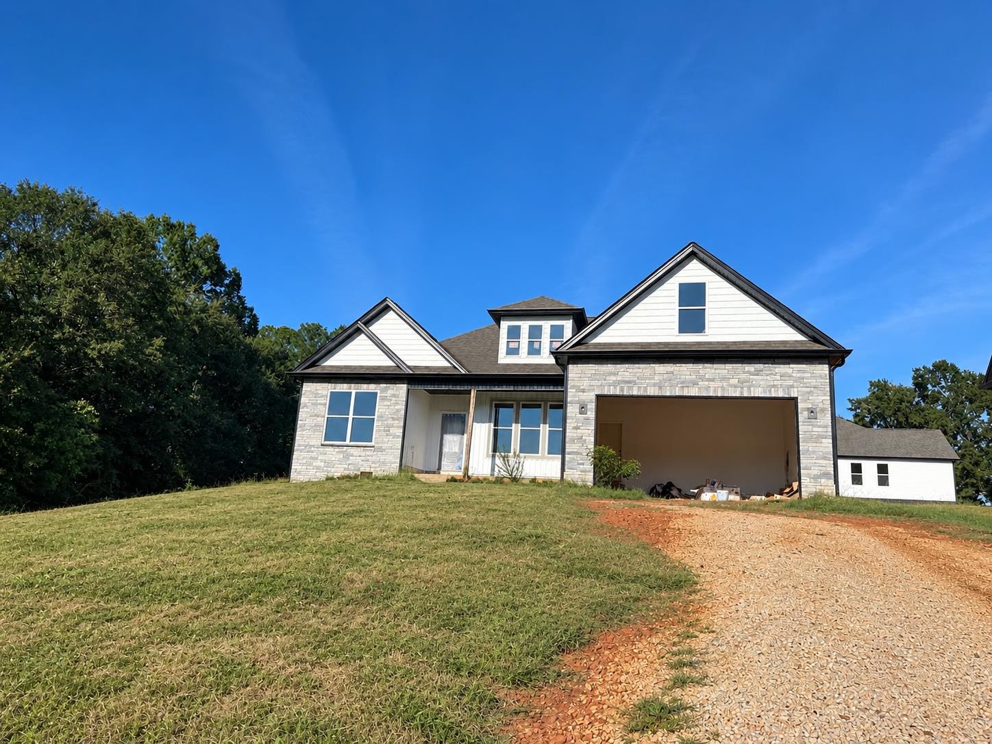 509 Skyline Drive Property Photo 1