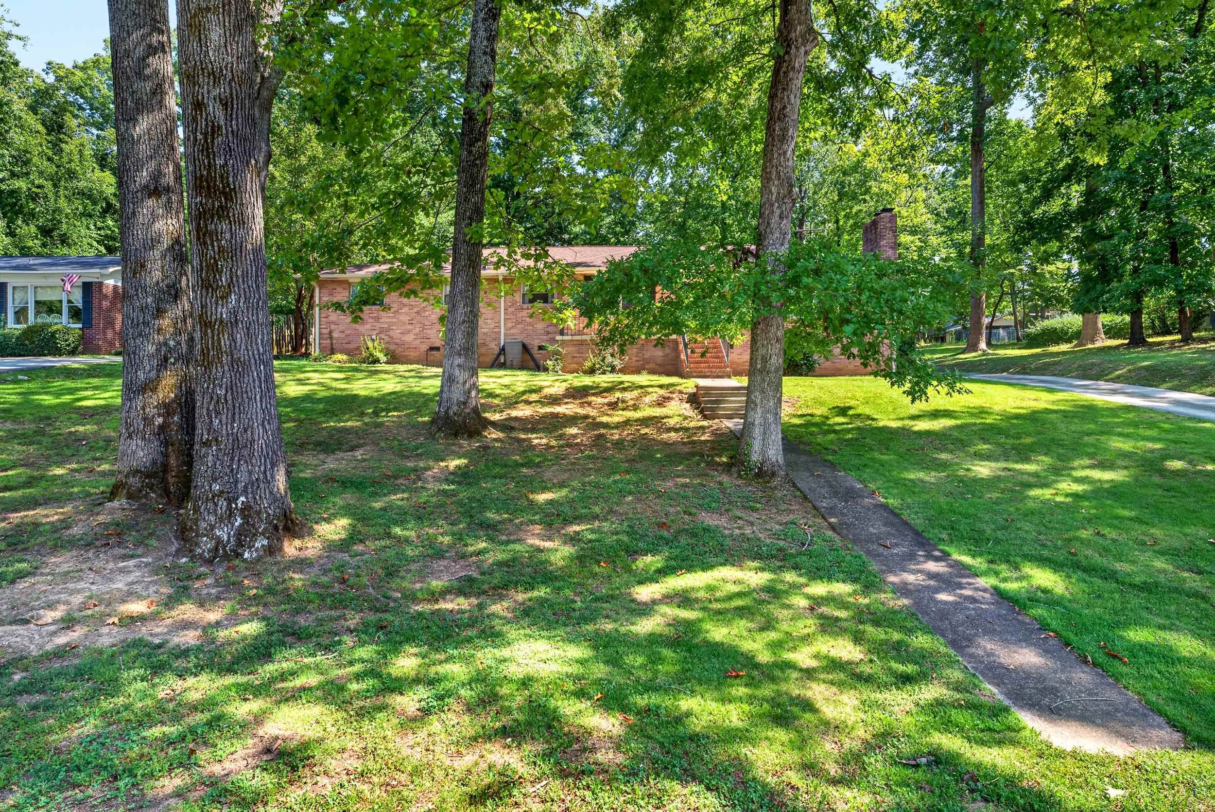 205 Lakewood Drive Property Photo 4