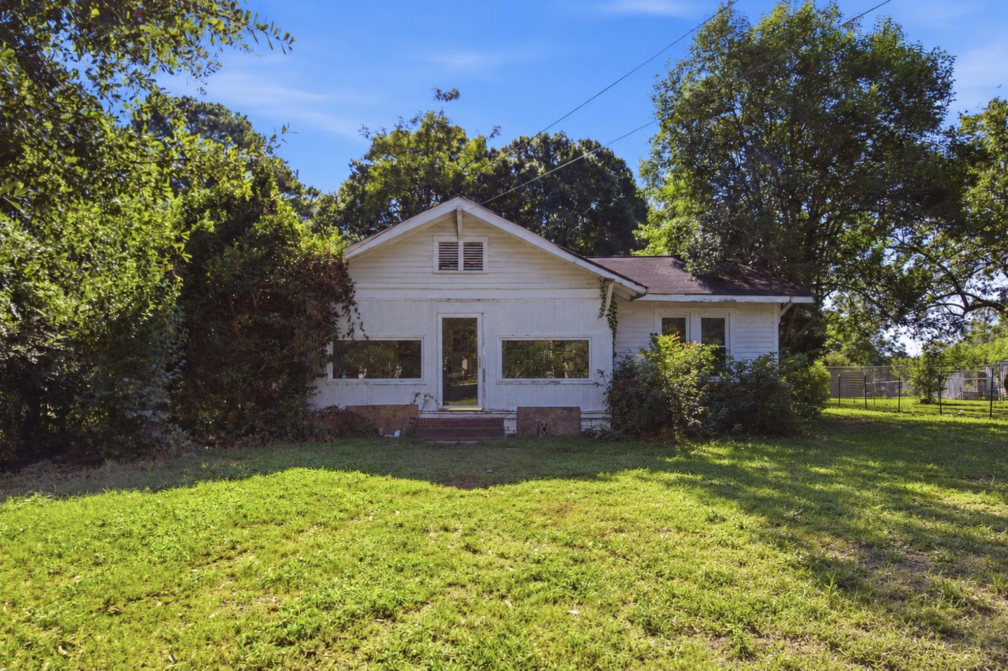 3505 S Main Street Property Photo 1