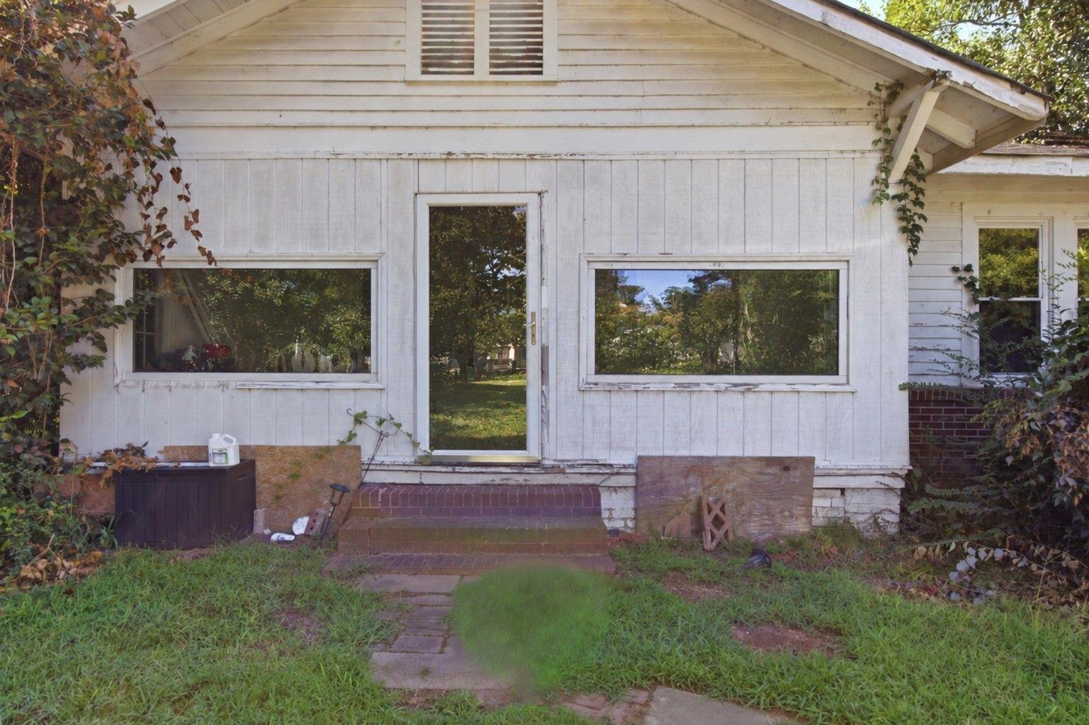 3505 S Main Street Property Photo 2