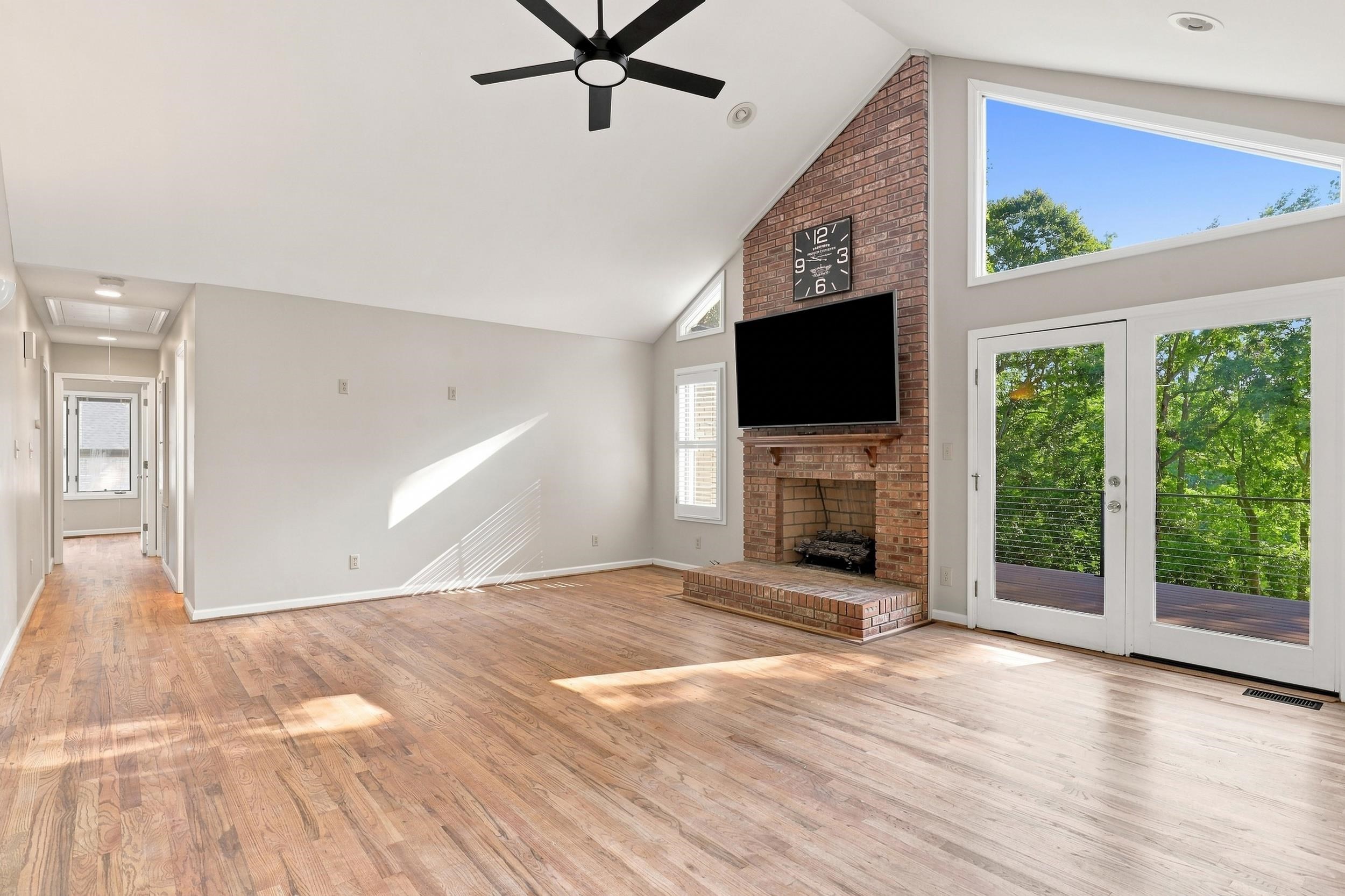 155 Waterford Drive Property Photo 6