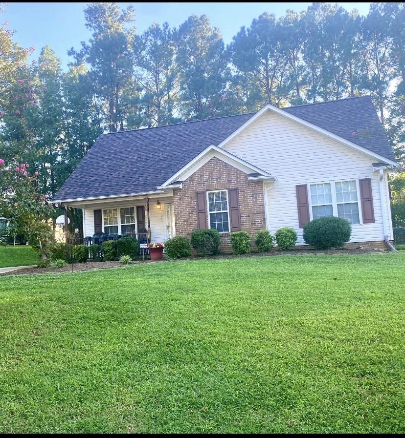 318 E Myles Lane Property Photo 1