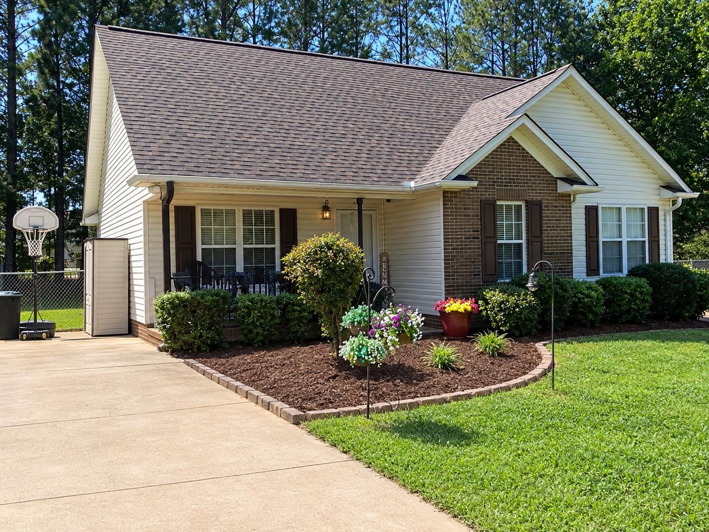 318 E Myles Lane Property Photo 2
