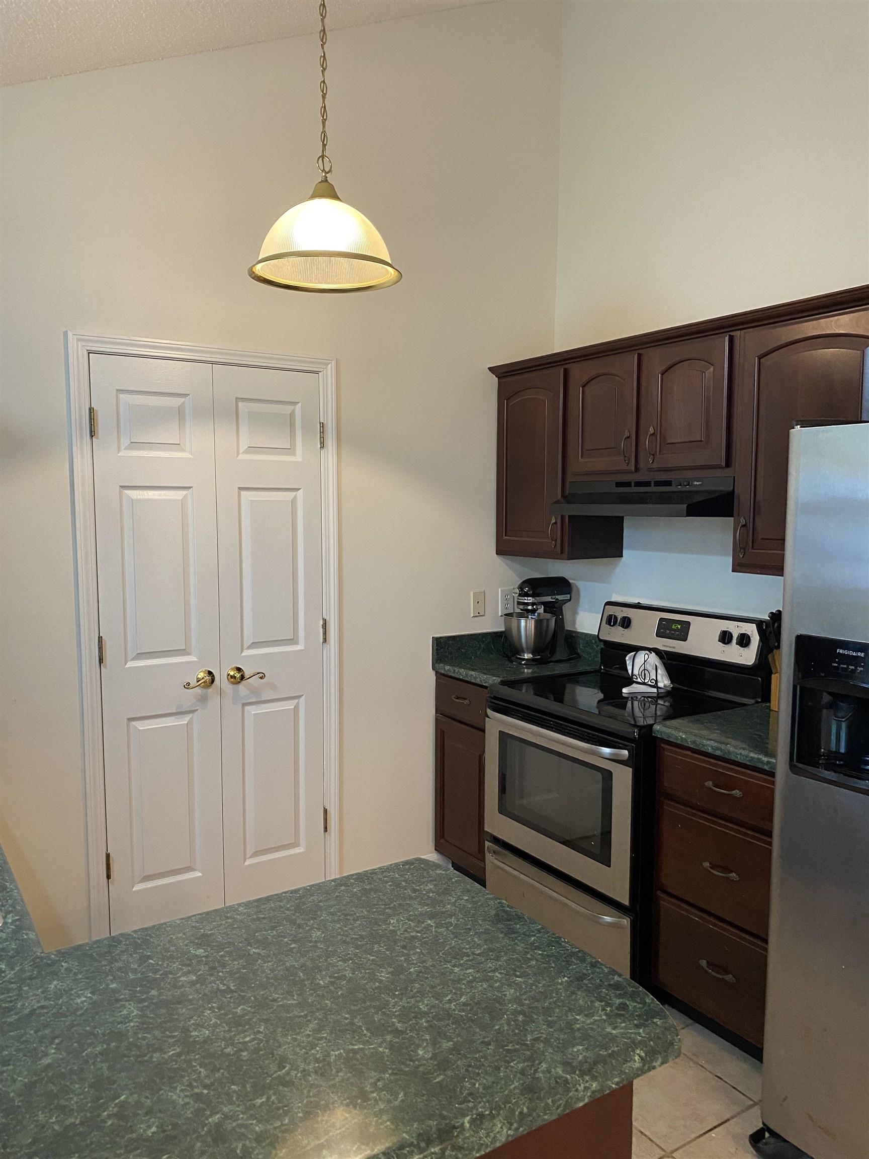318 E Myles Lane Property Photo 10