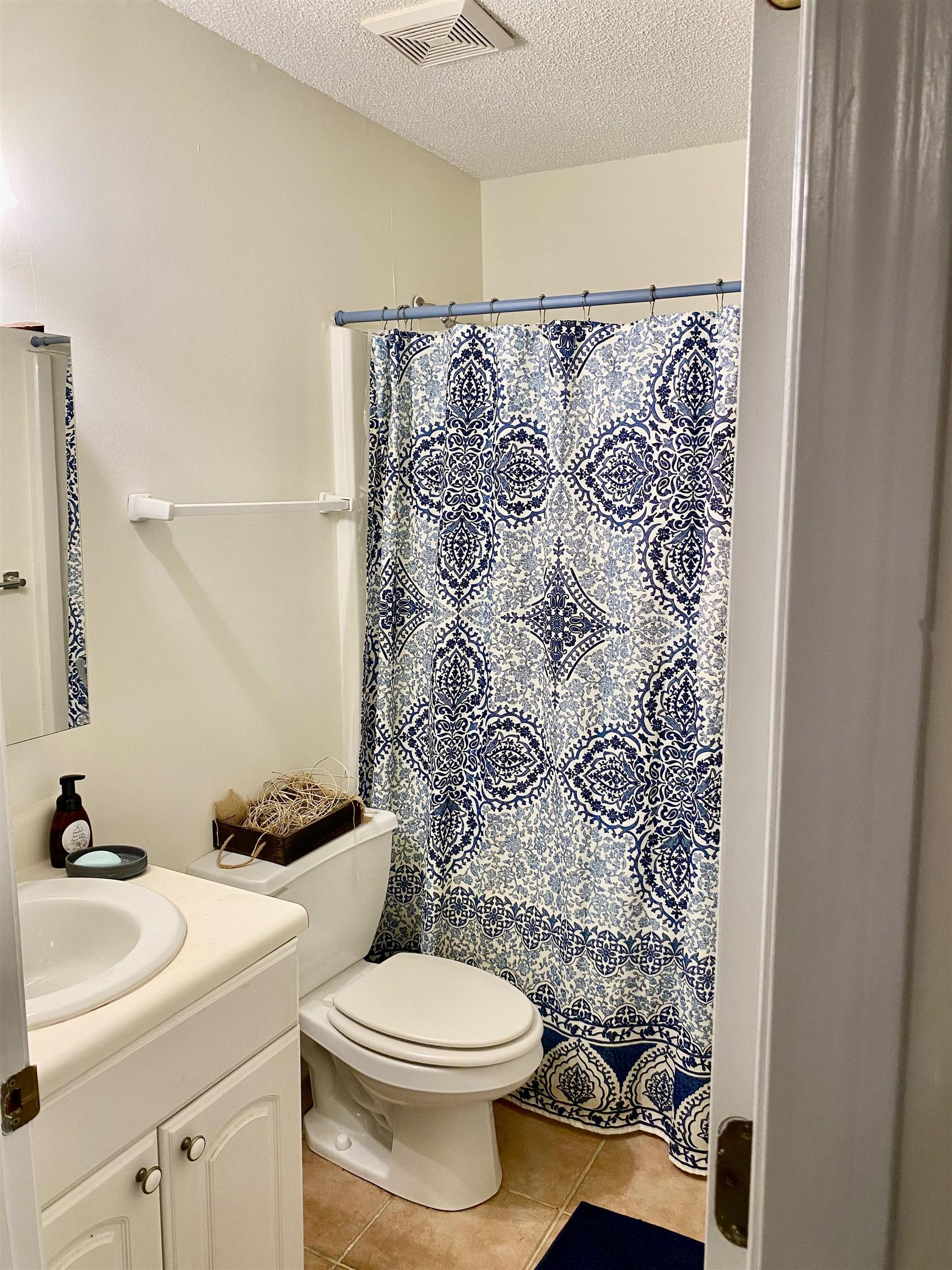 318 E Myles Lane Property Photo 16