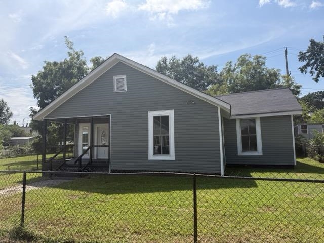 32 Peachtree Street Property Photo 2