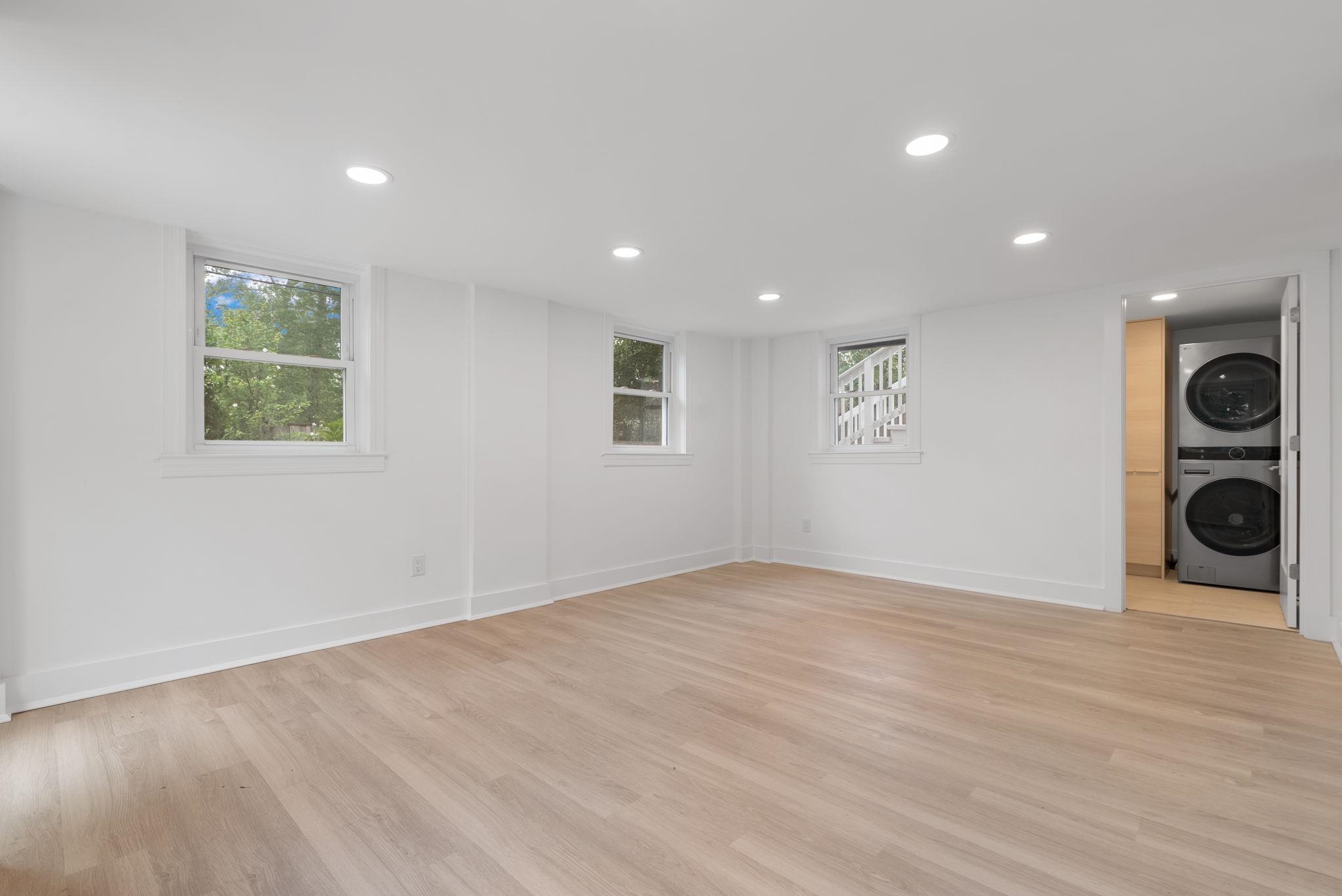 772 Glendalyn Ave Property Photo 41