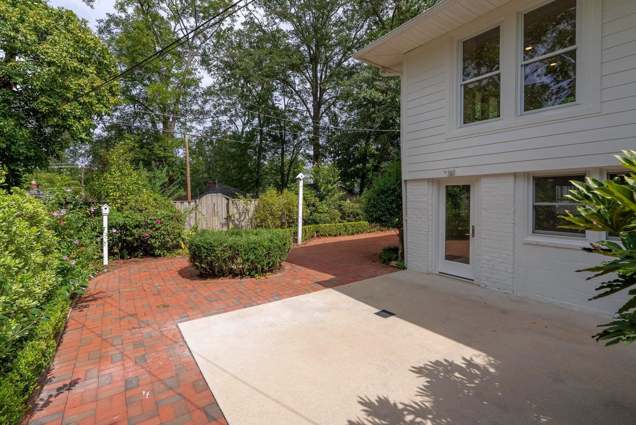 772 Glendalyn Ave Property Photo 43