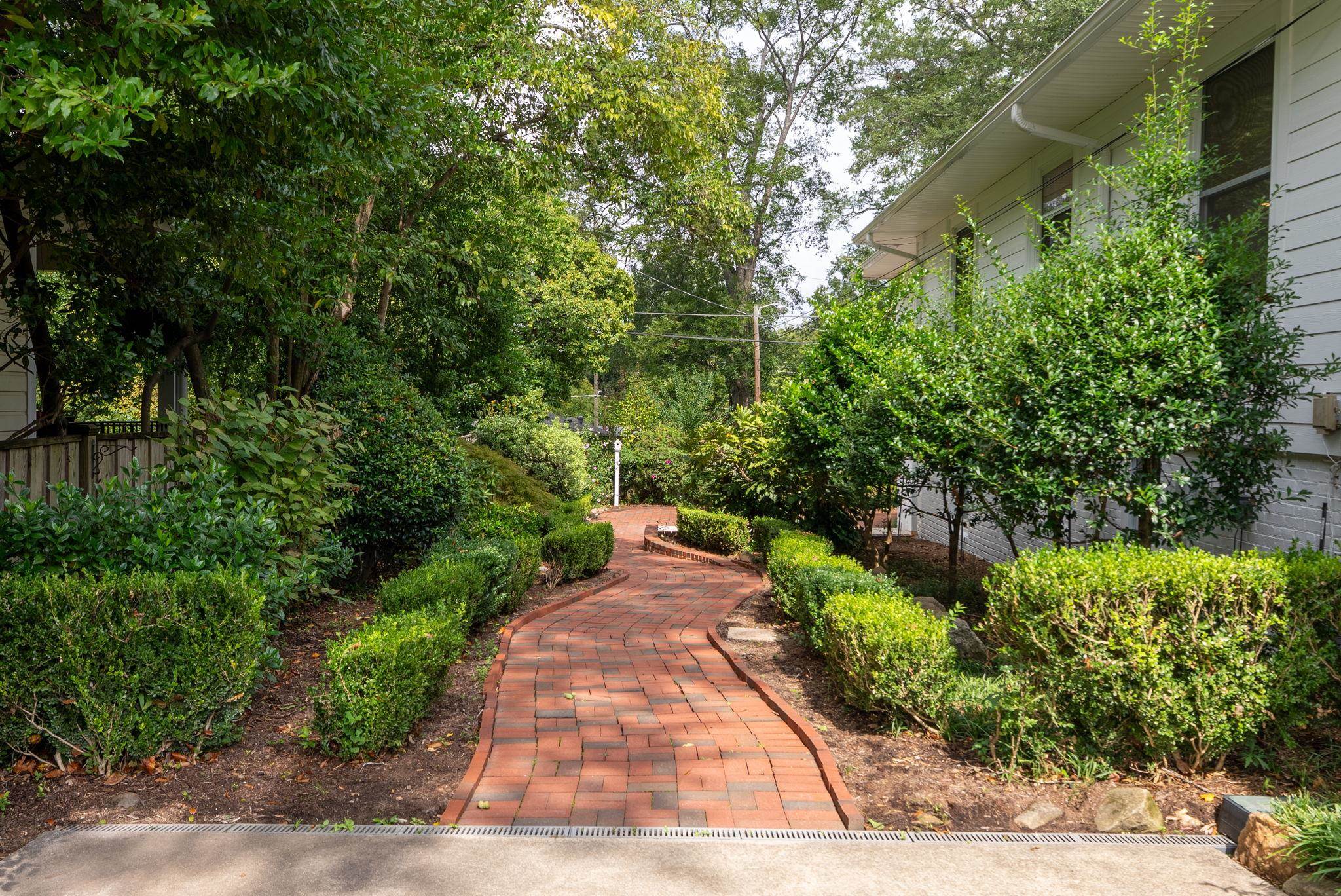 772 Glendalyn Ave Property Photo 47