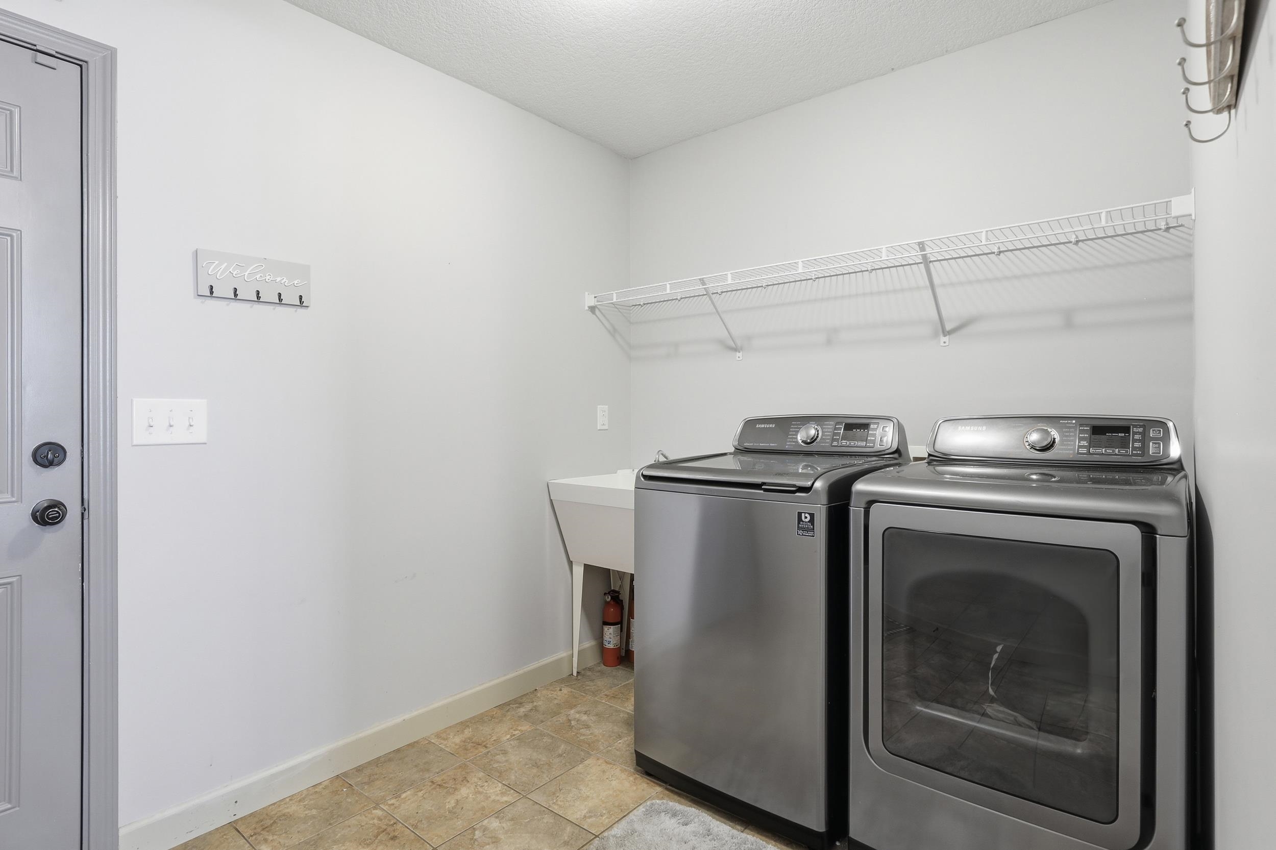 870 Vandenburg Drive Property Photo 21