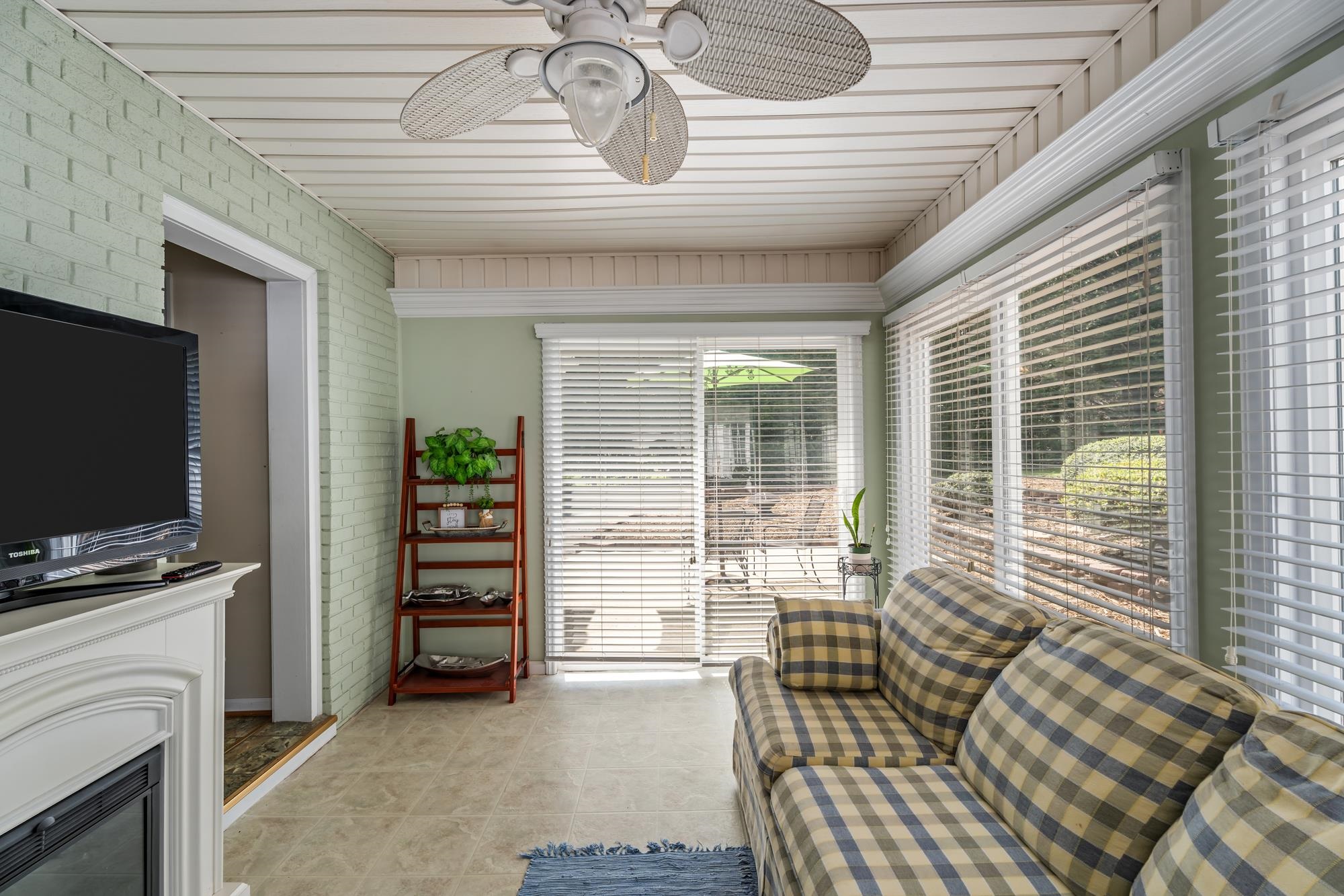 1242 John Dodd Road Property Photo 23