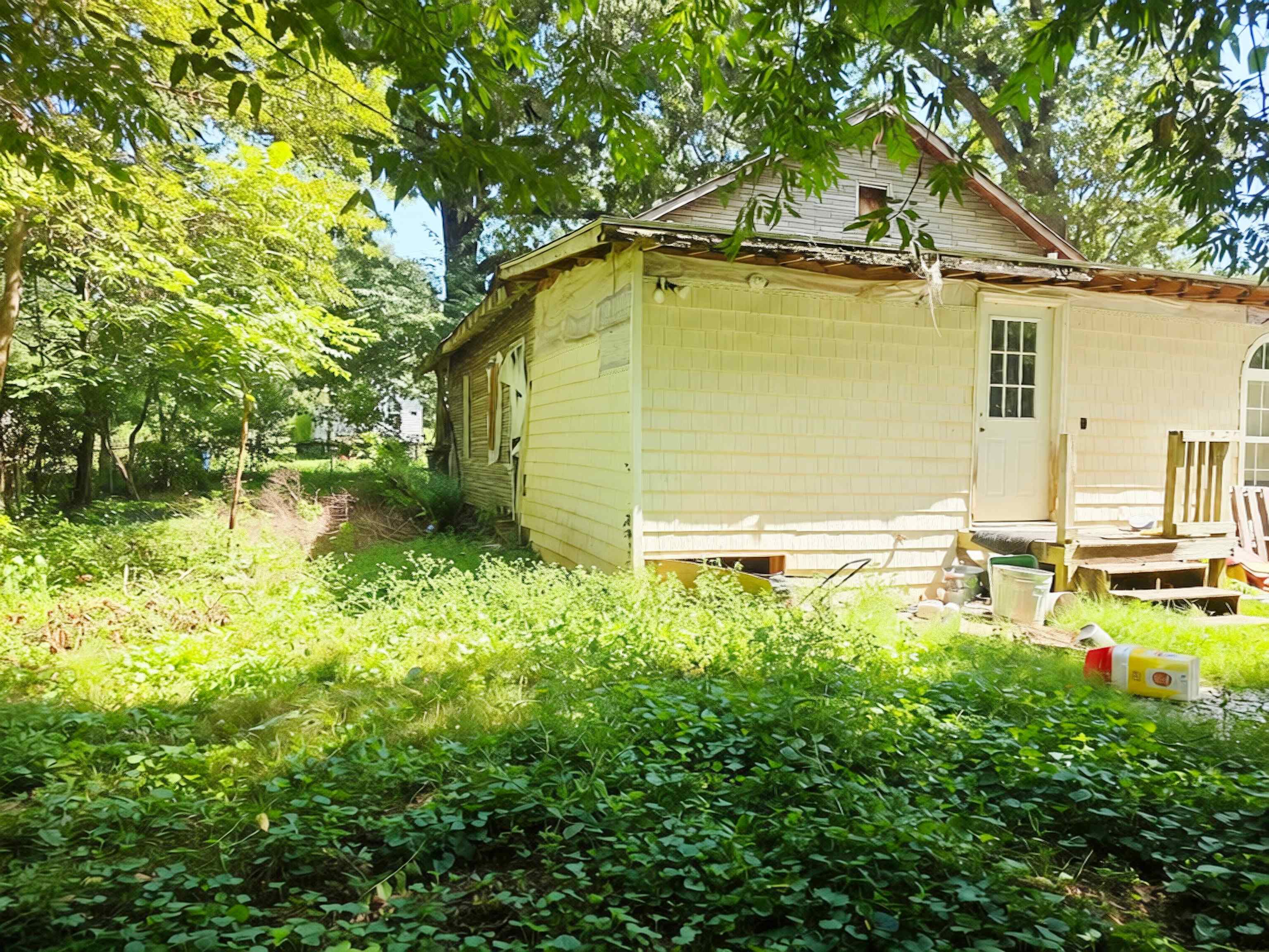 318 Hill Street Property Photo 5