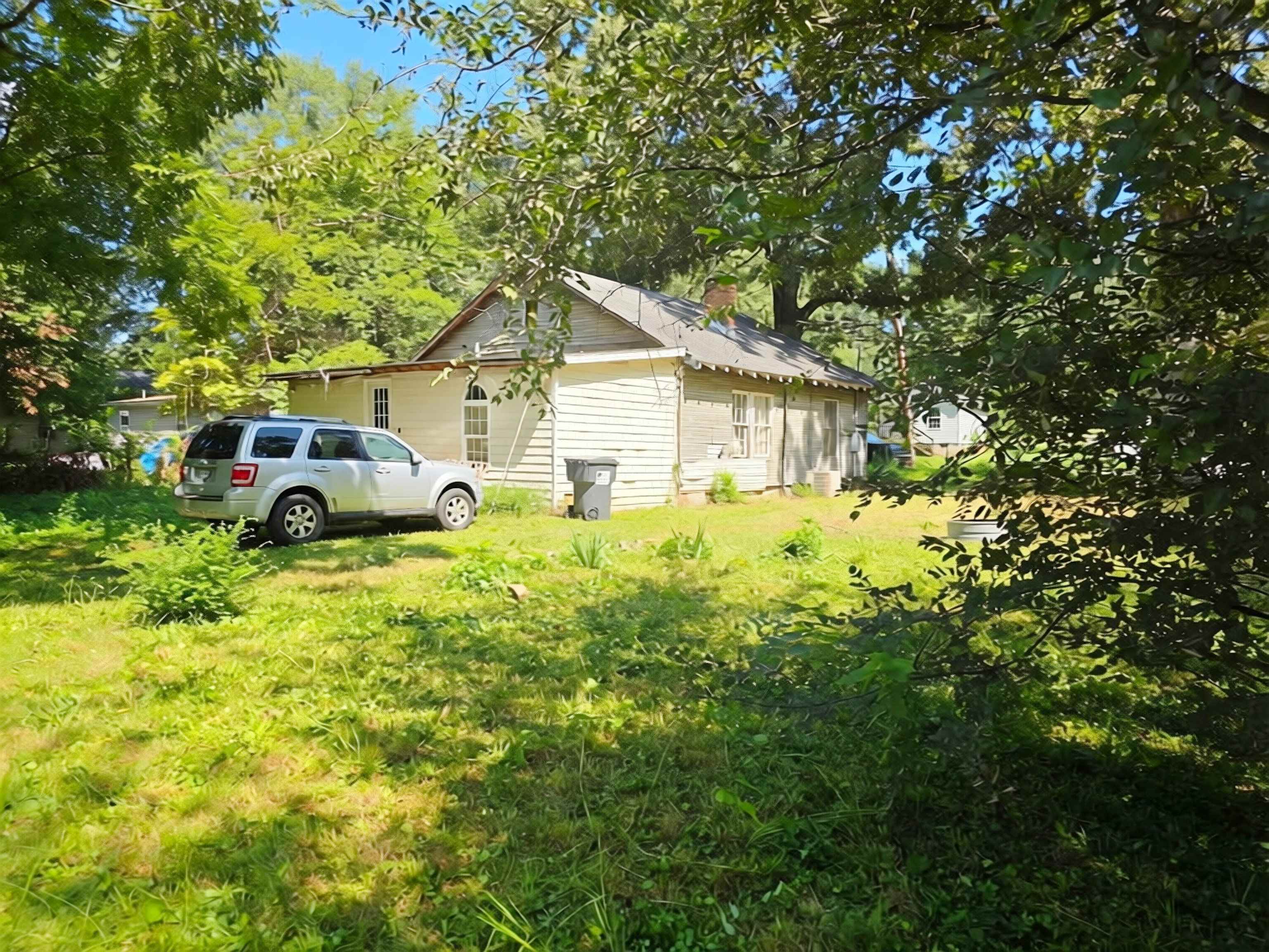 318 Hill Street Property Photo 6