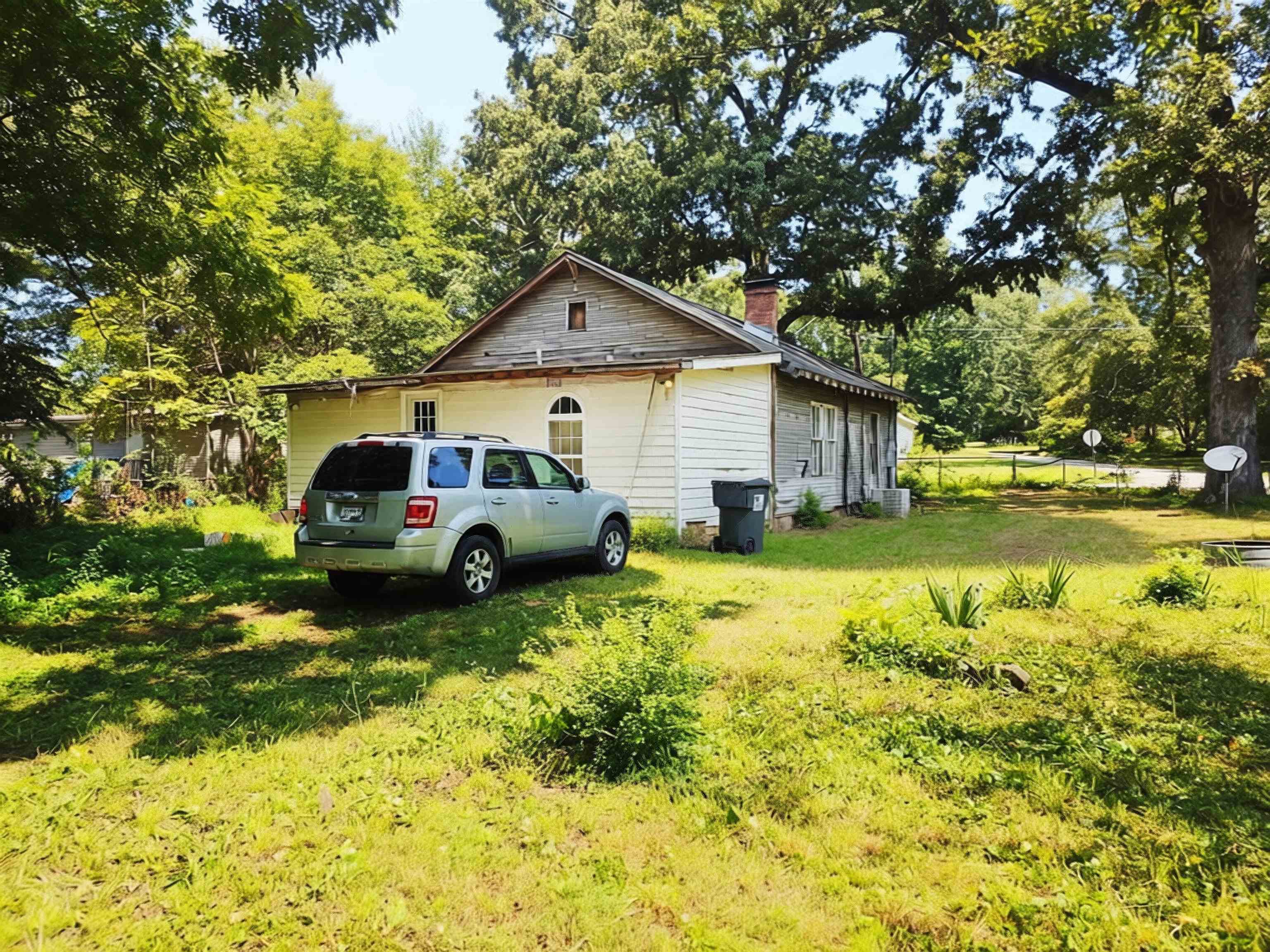 318 Hill Street Property Photo 8
