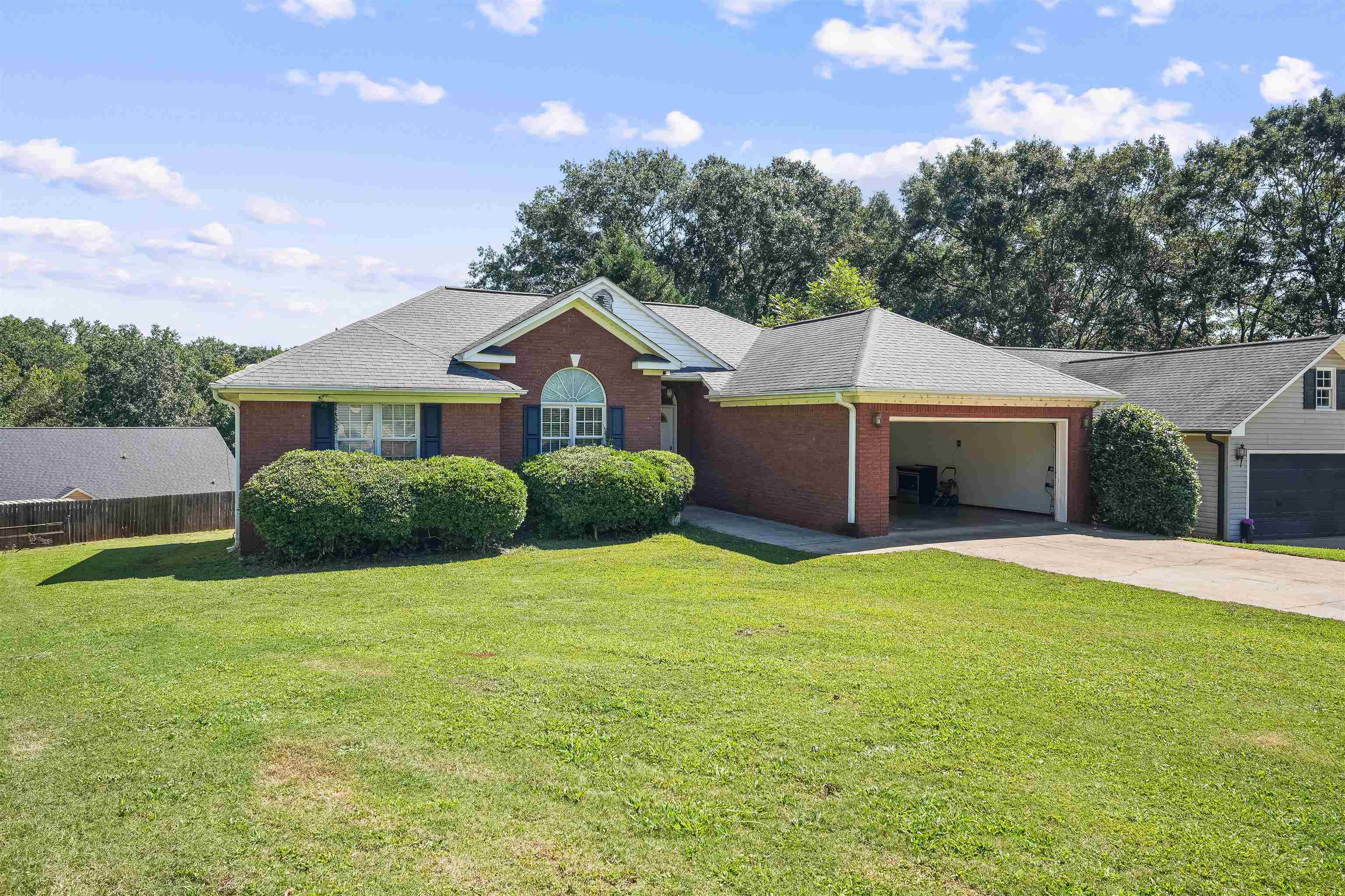 349 Worthington Circle Property Photo 3