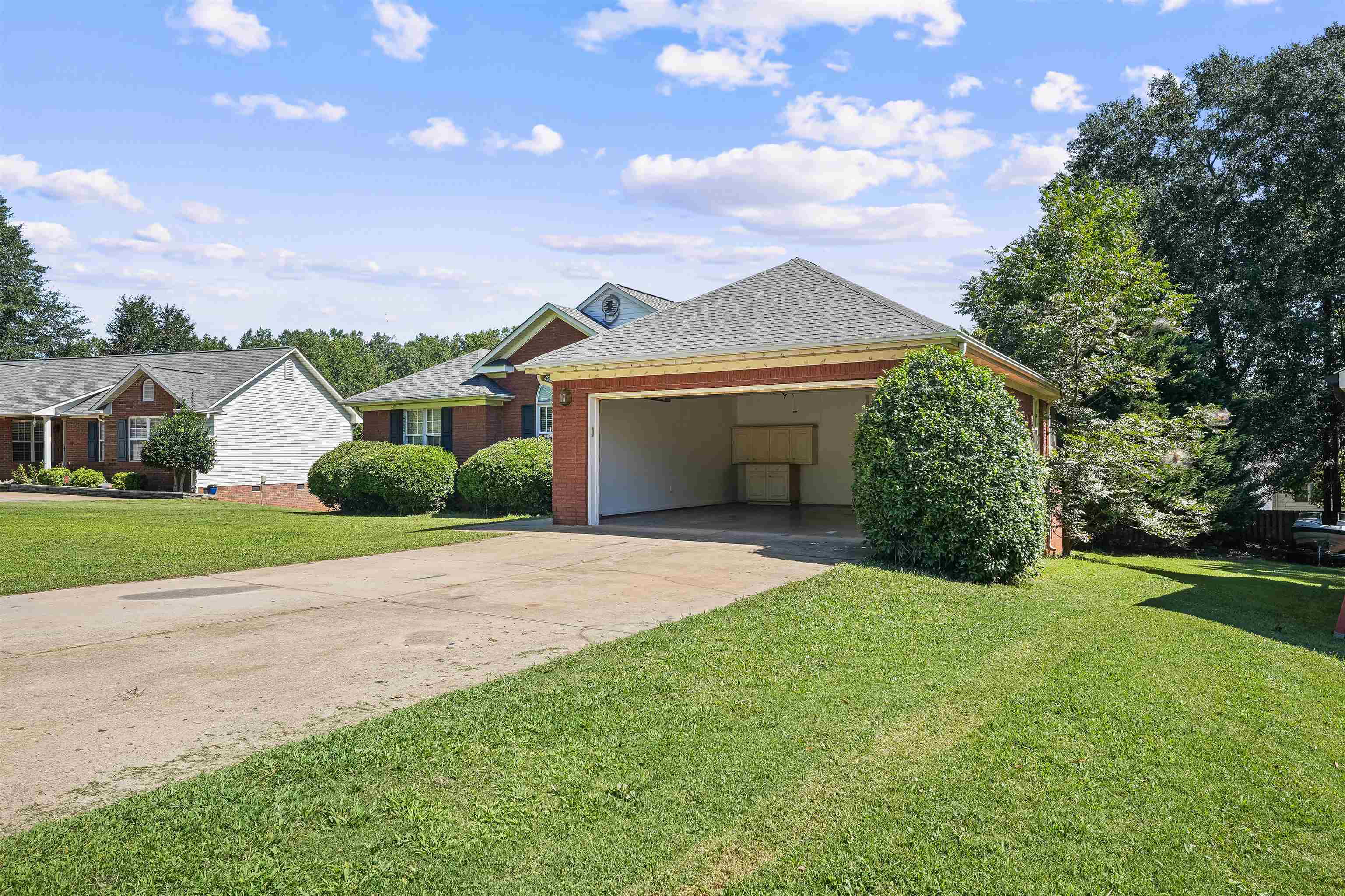 349 Worthington Circle Property Photo 5