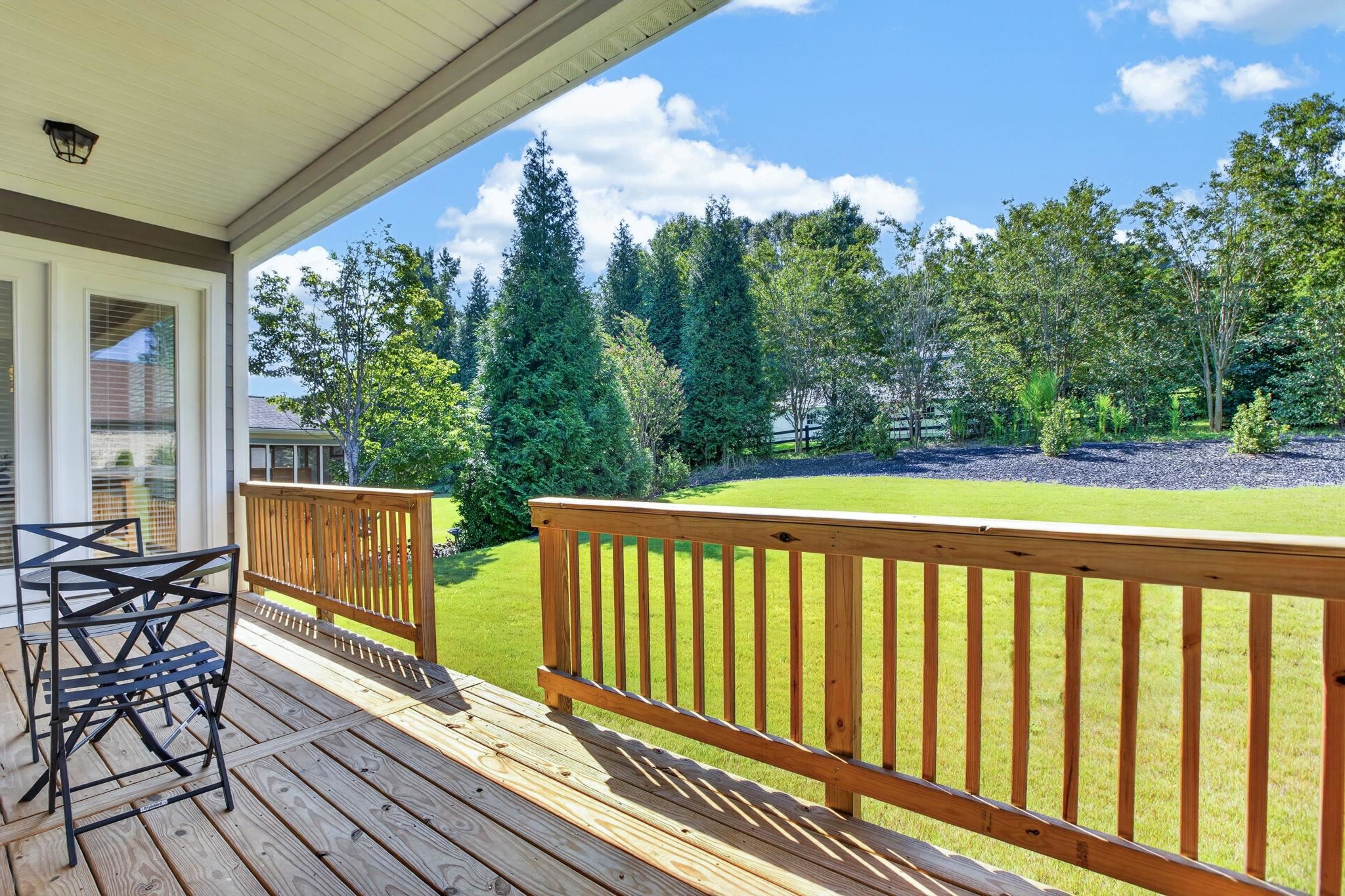 200 Lord Byron Ln Property Photo 8