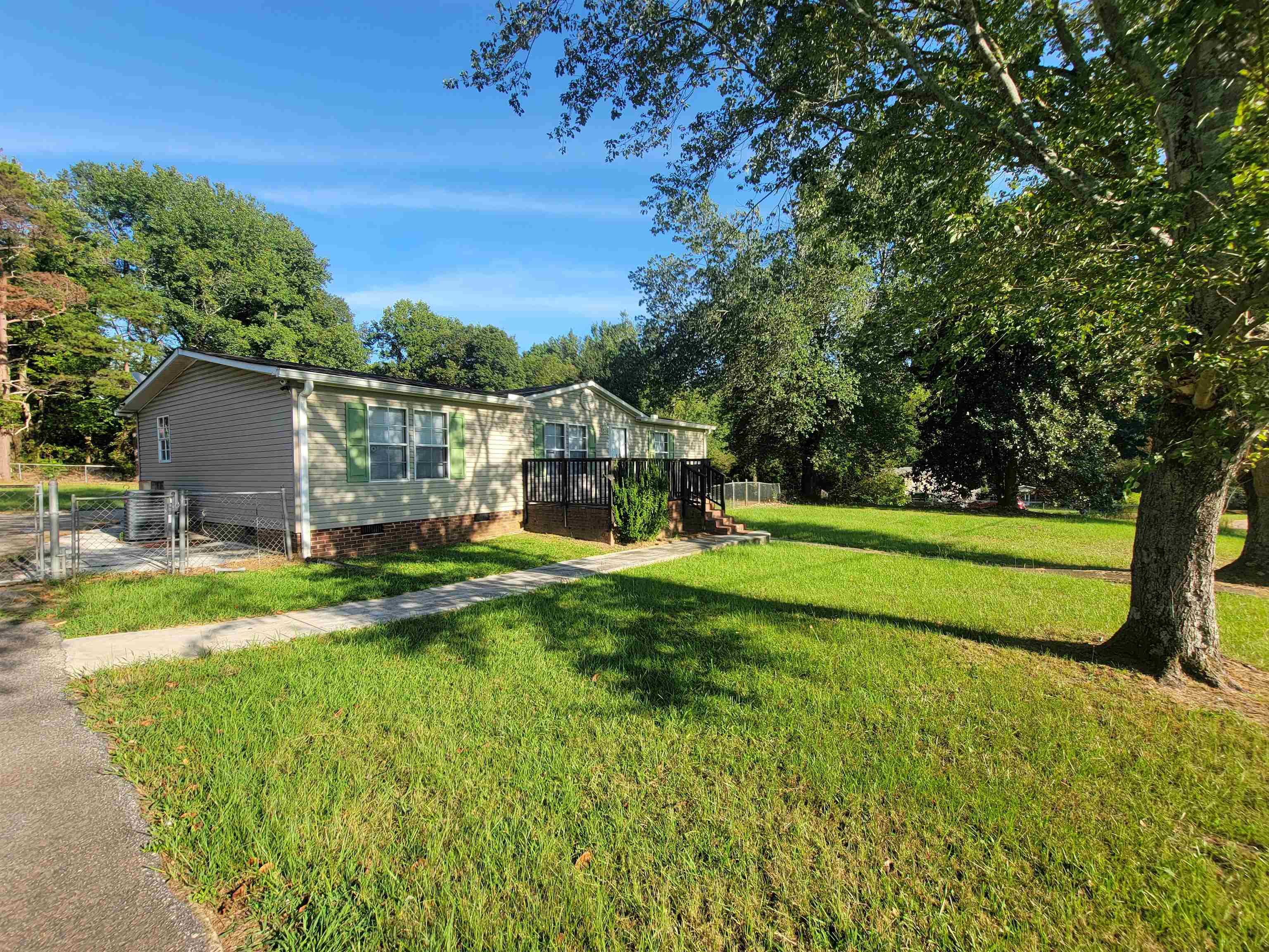 385 Rosedale Drive Property Photo 1
