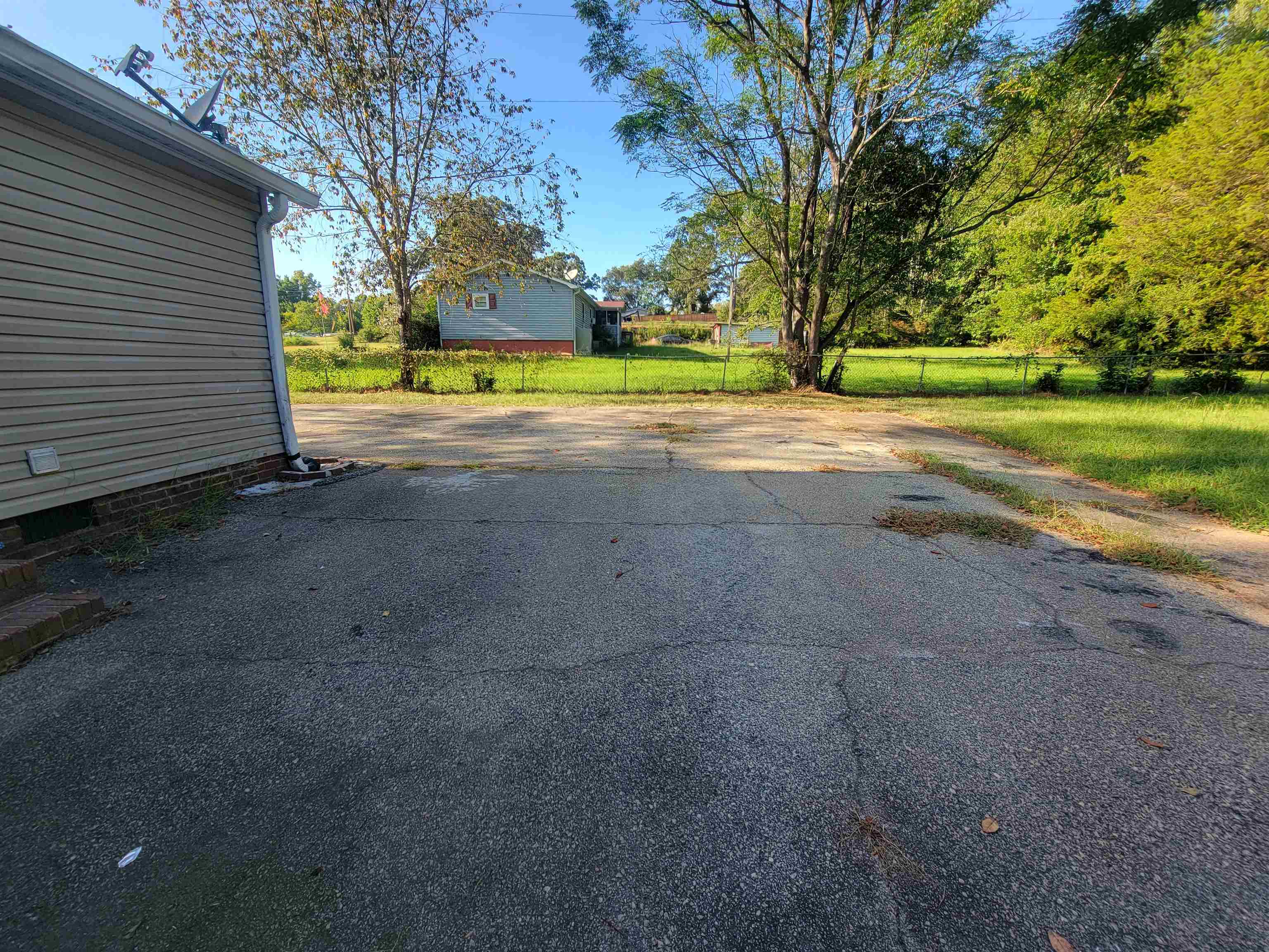 385 Rosedale Drive Property Photo 7