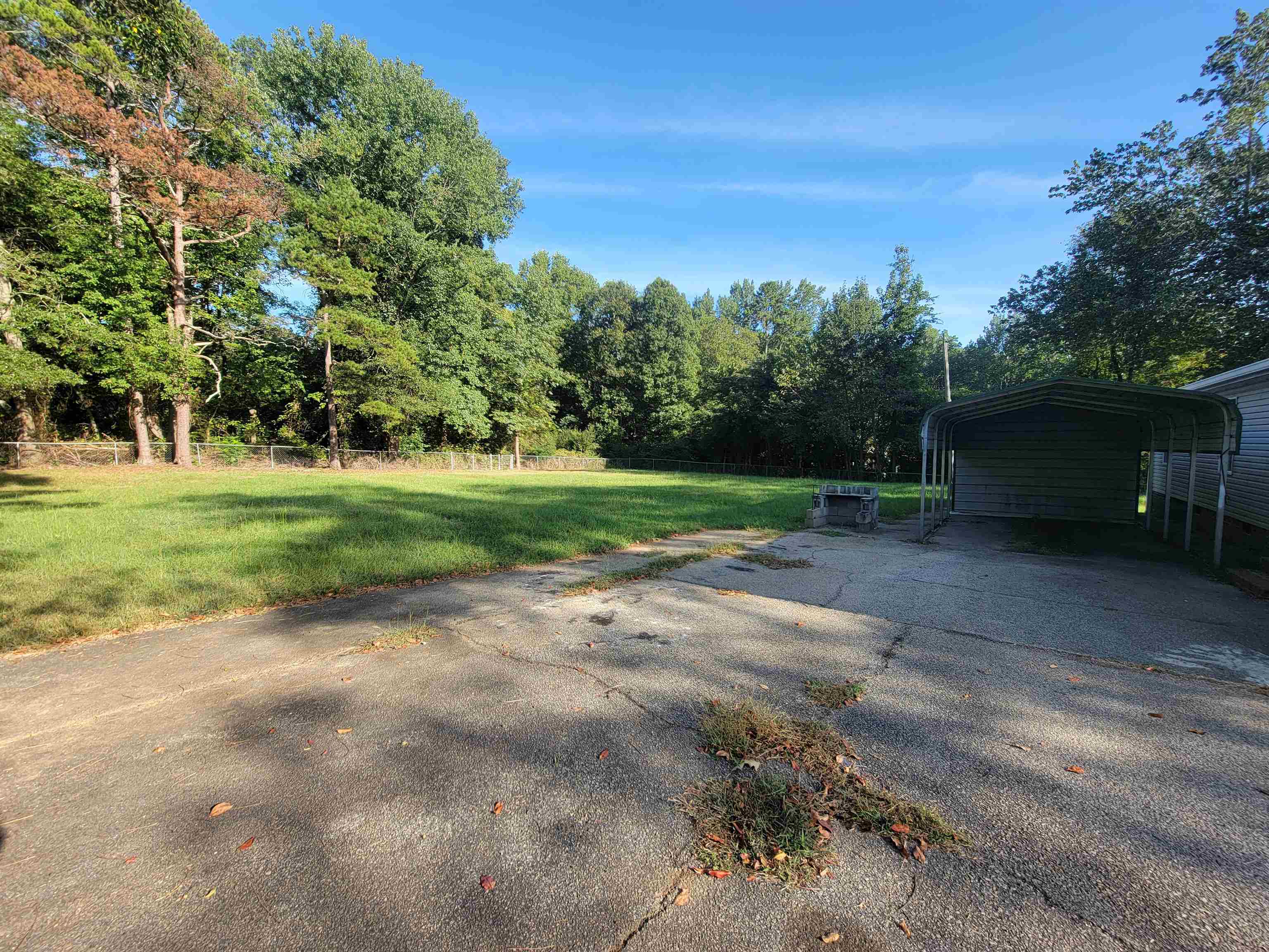 385 Rosedale Drive Property Photo 8