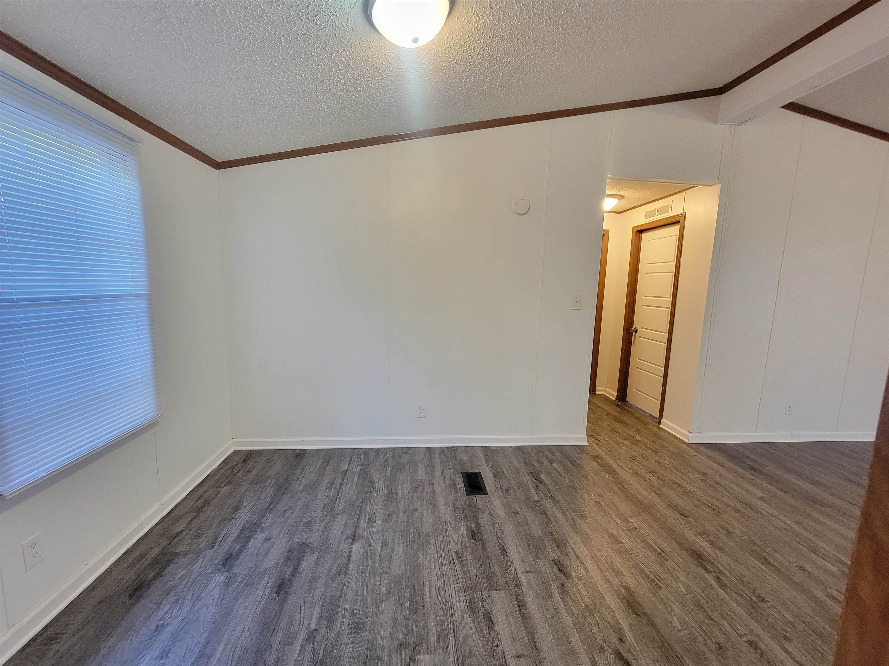 385 Rosedale Drive Property Photo 14