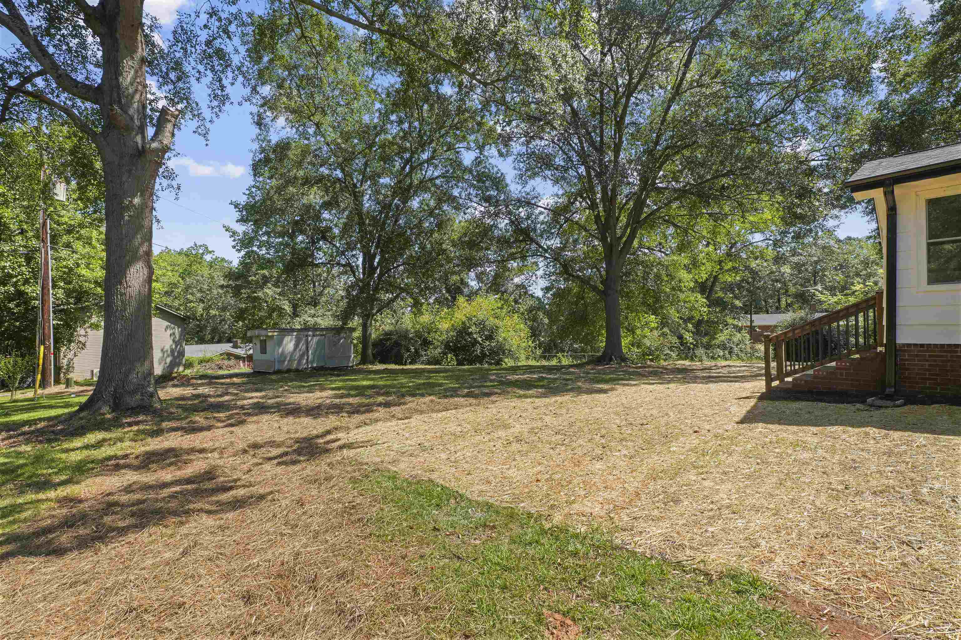 139 Whittier Place Property Photo 14