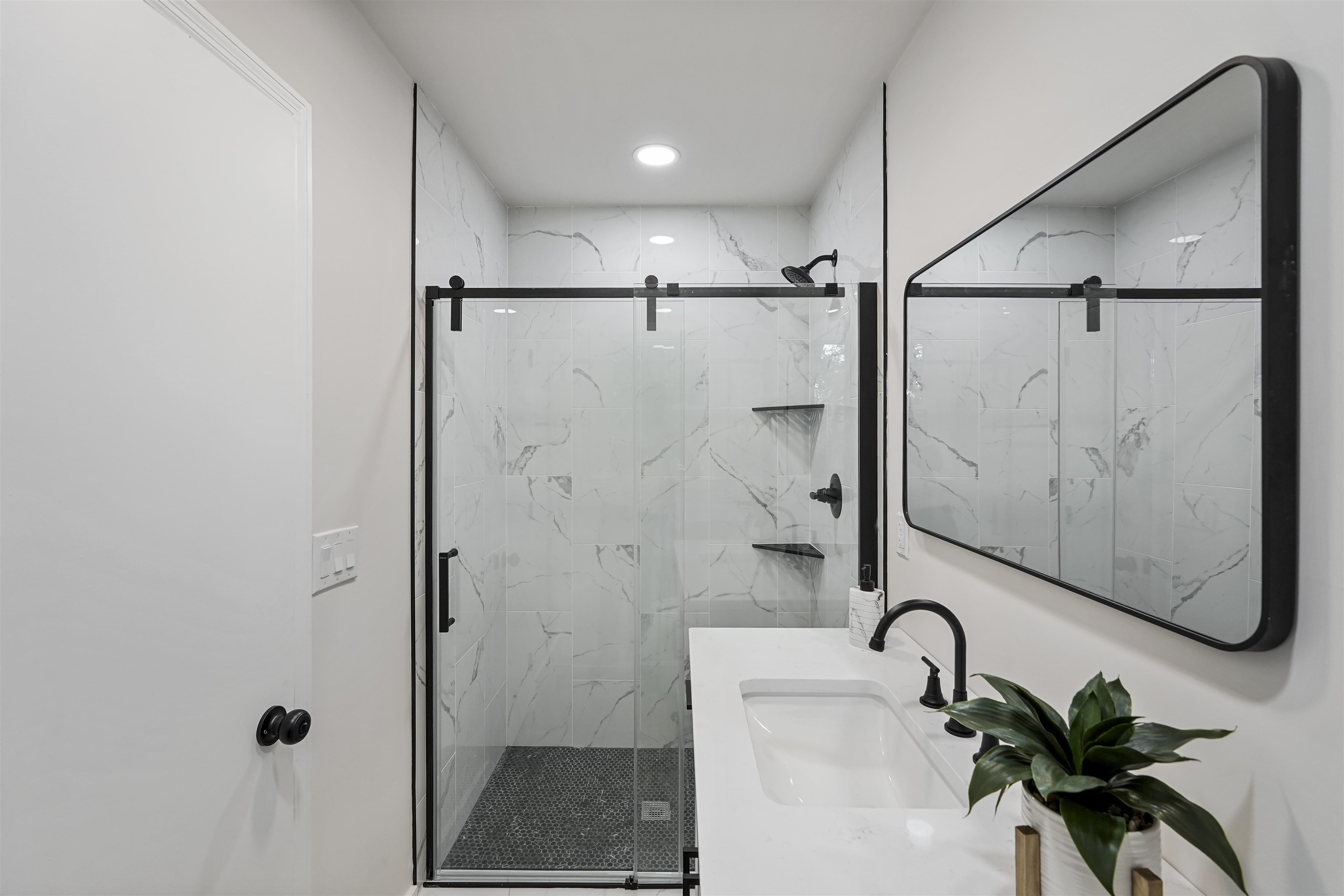 139 Whittier Place Property Photo 35