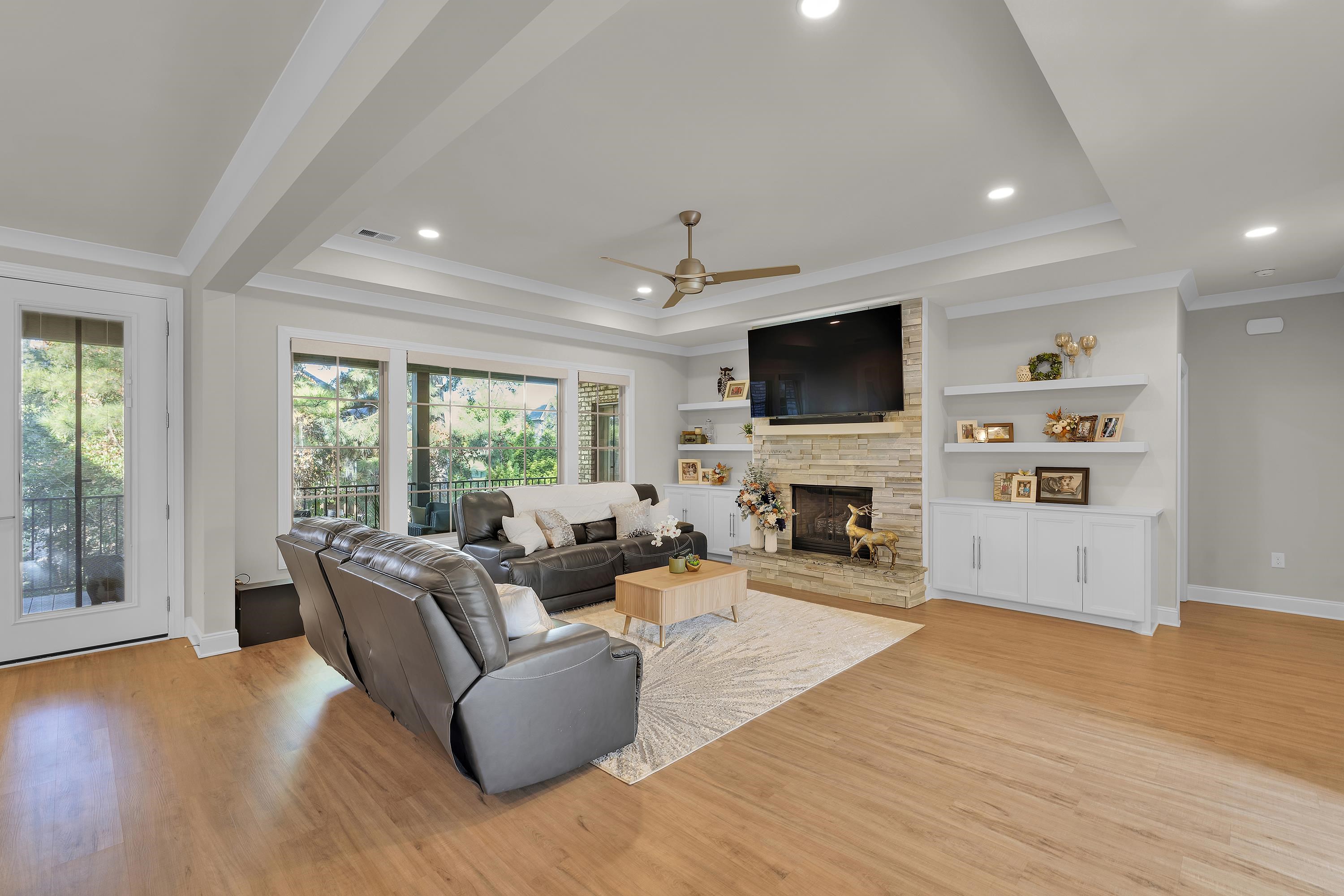 445 World Tour Drive Property Photo 5
