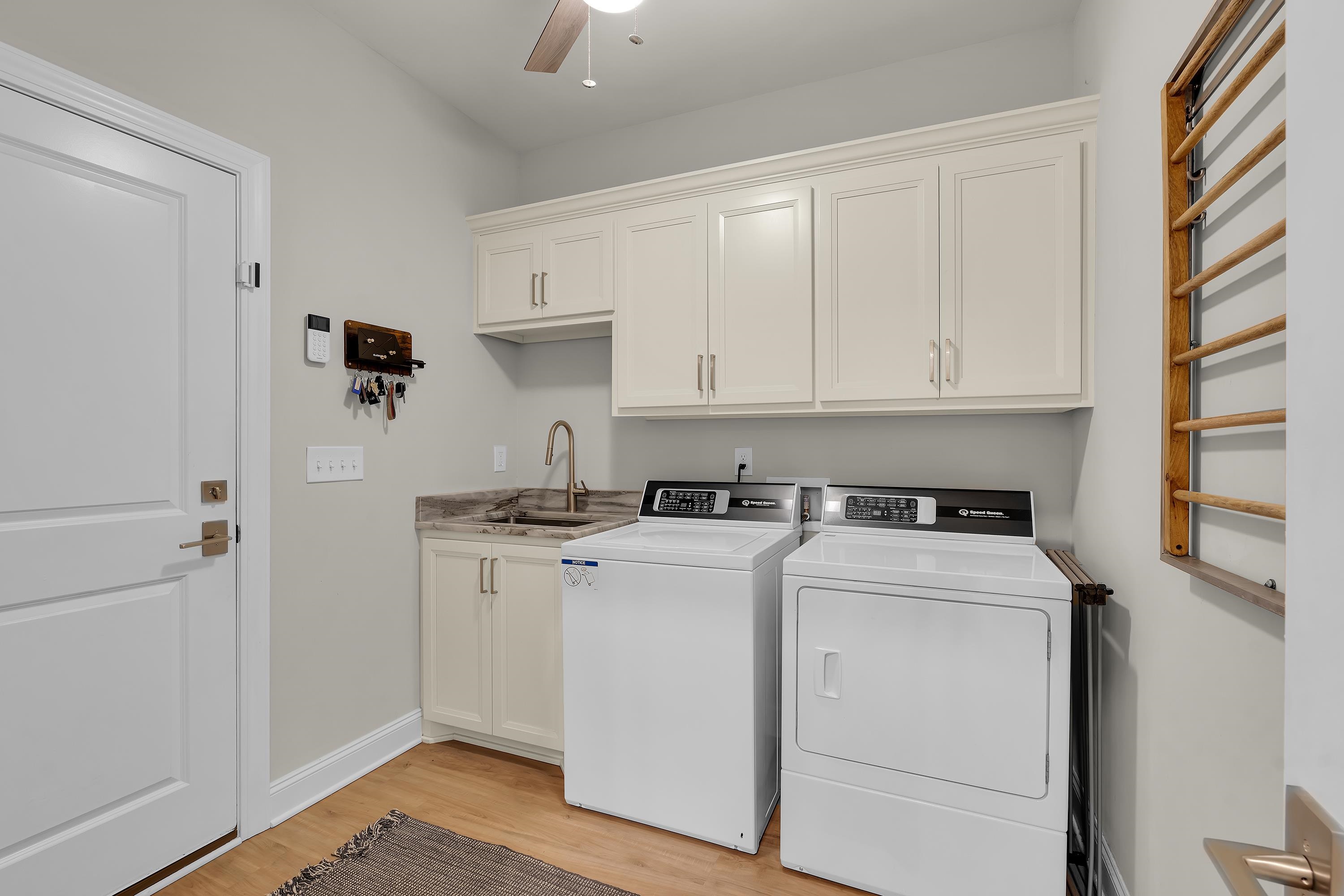 445 World Tour Drive Property Photo 26