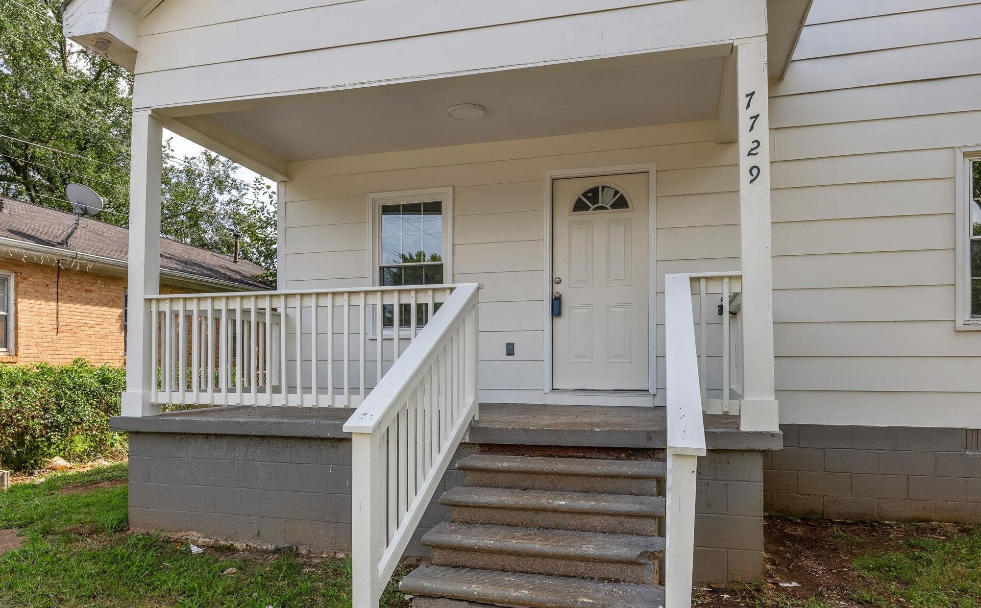 7729 Bradley Street Property Photo 4