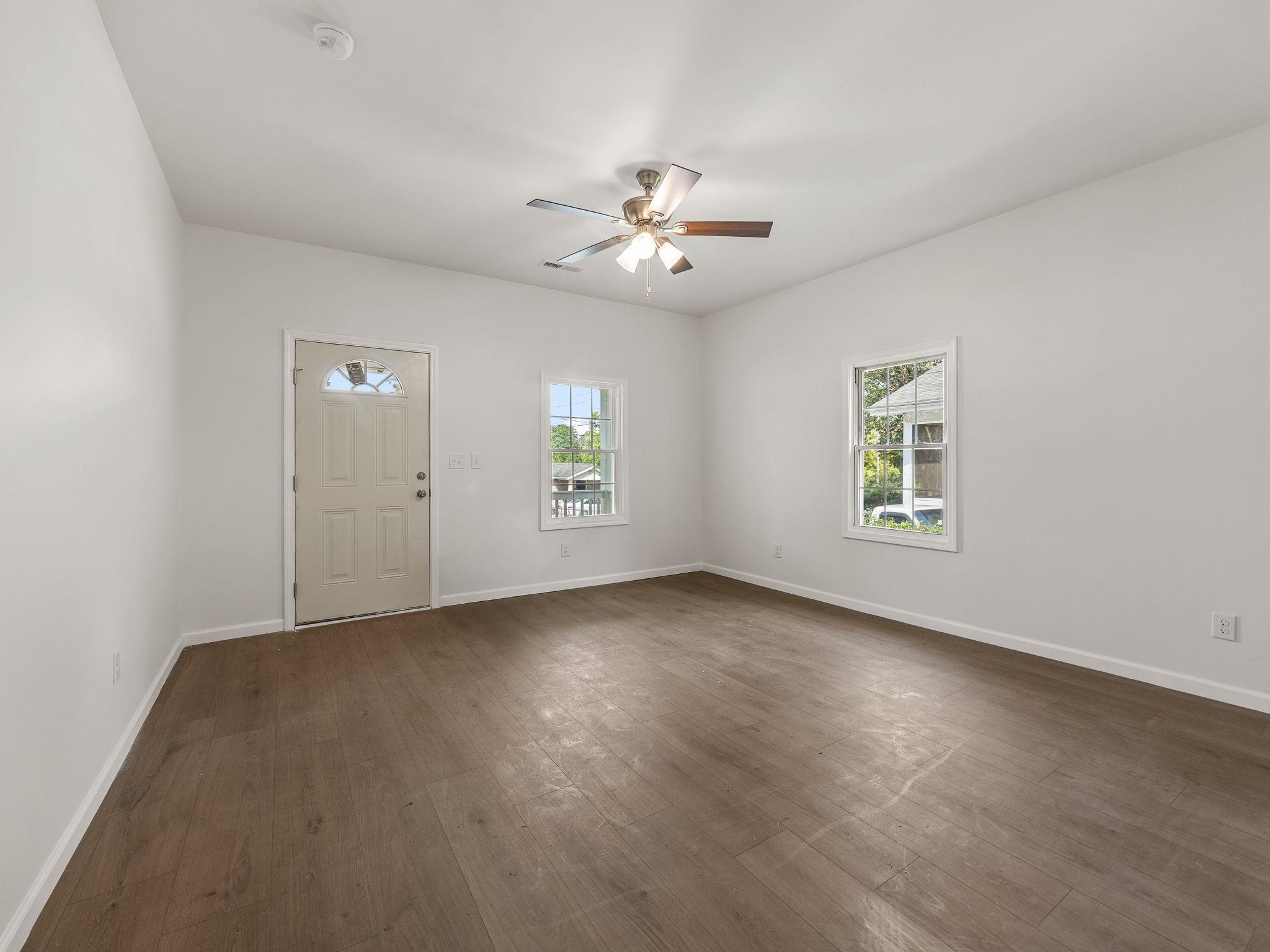 7729 Bradley Street Property Photo 7