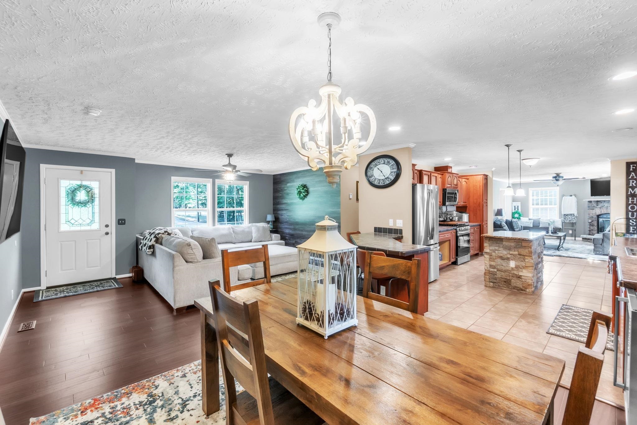 1510 Highway 414 Property Photo 2