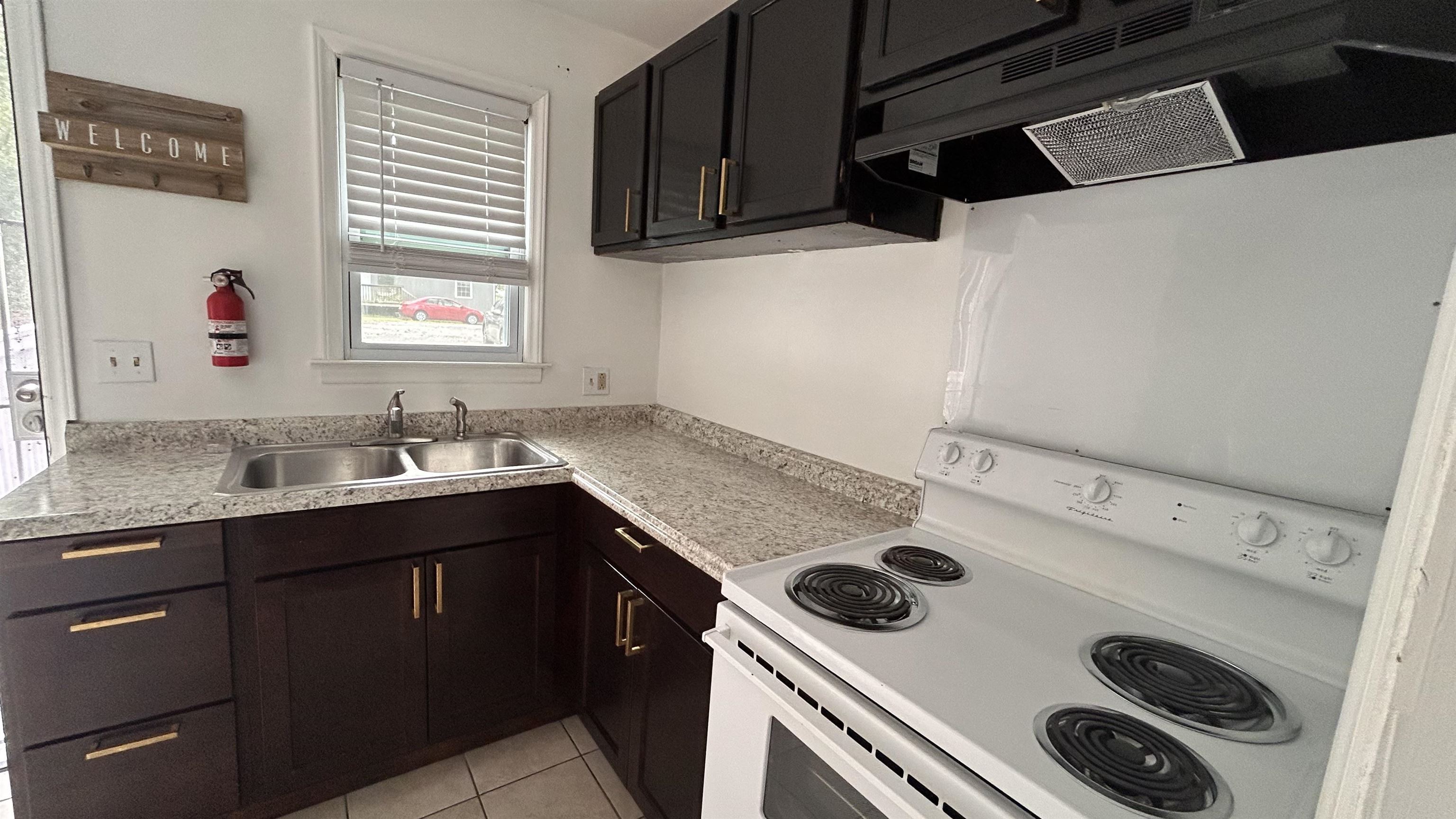 341676 Property Photo 12