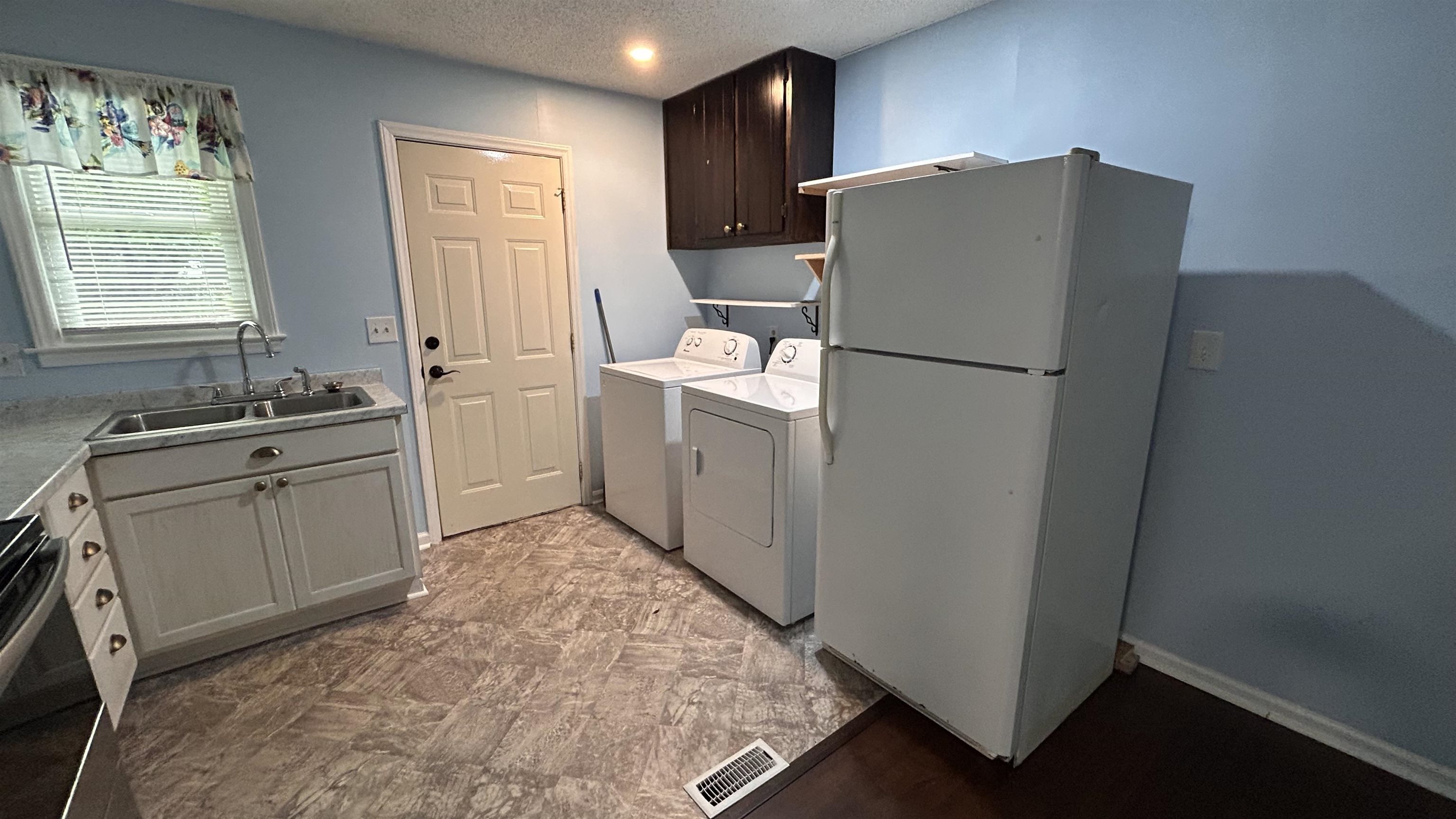 341676 Property Photo 22