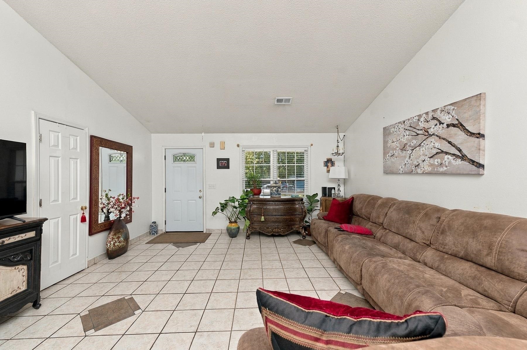 3 Winter Place Property Photo 4