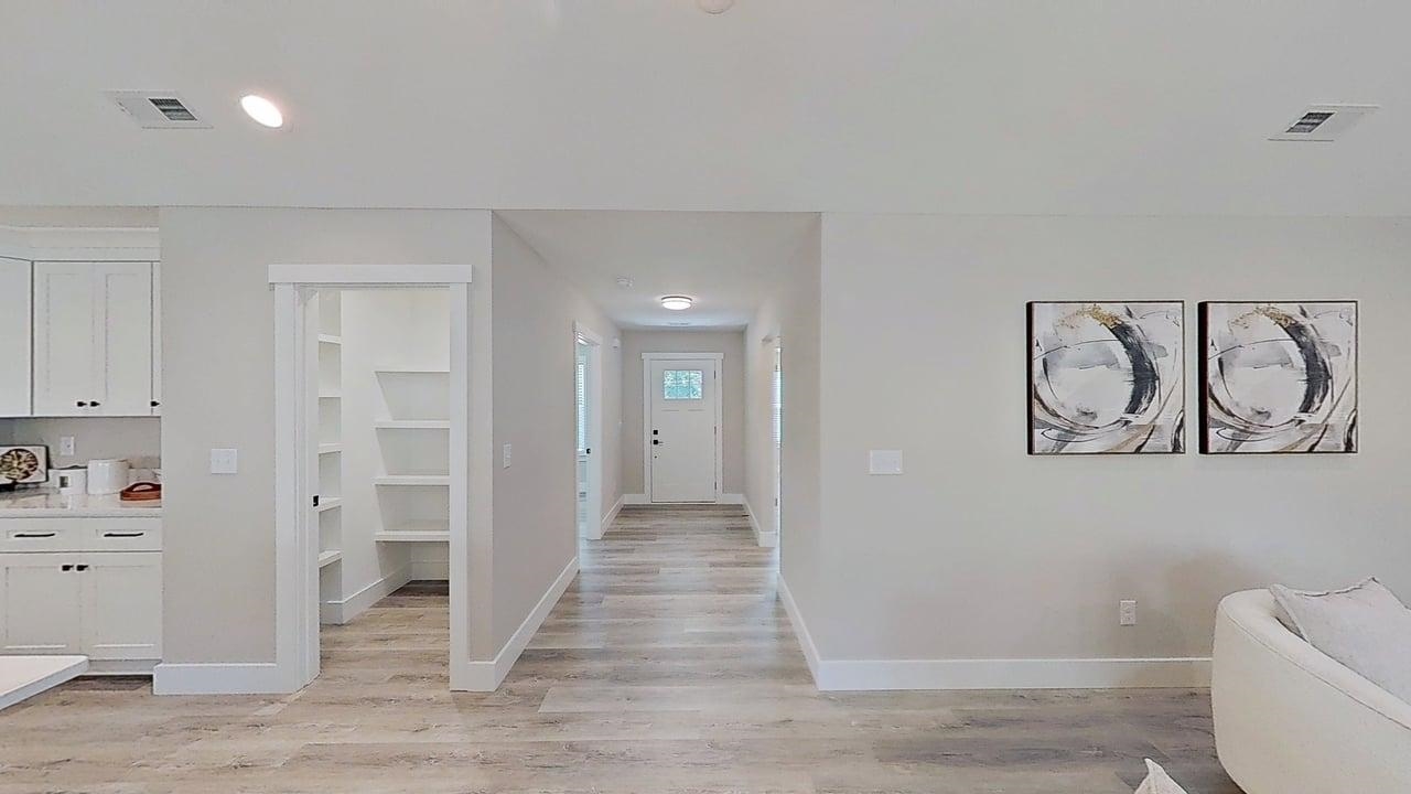366 W Church Street Property Photo 5
