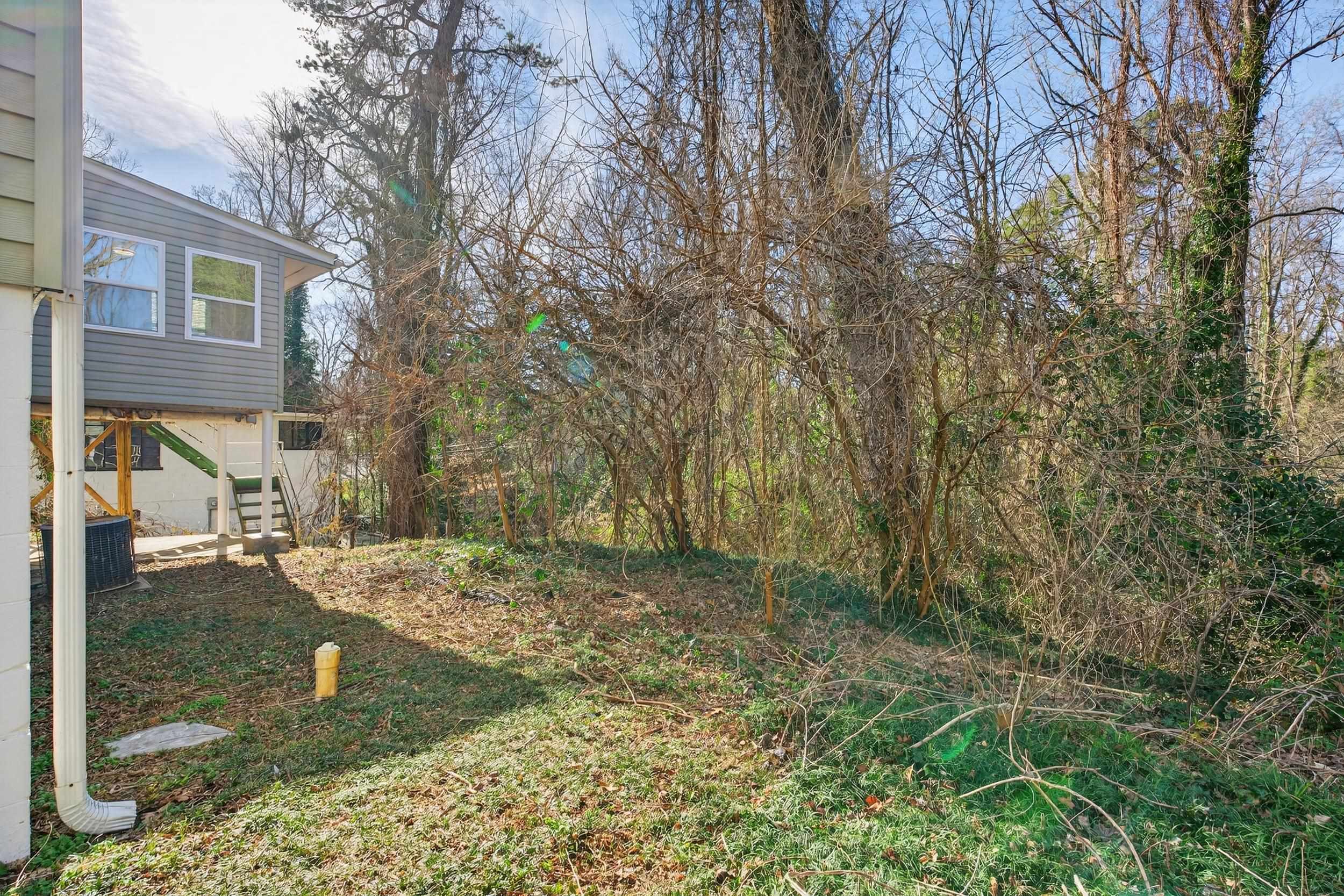 111 Oakleaf Drive Property Photo 14