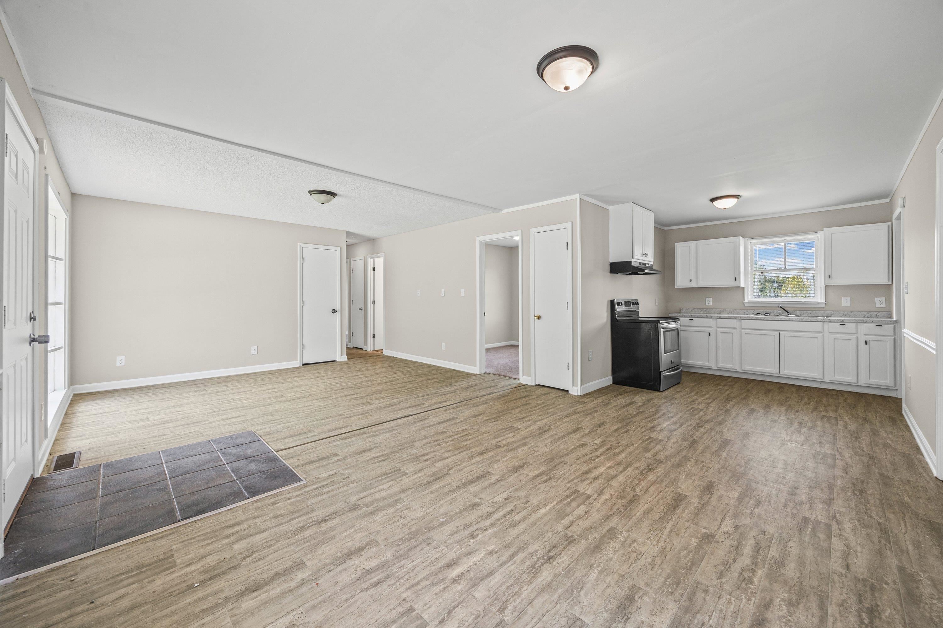 195 Moda Road Property Photo 6