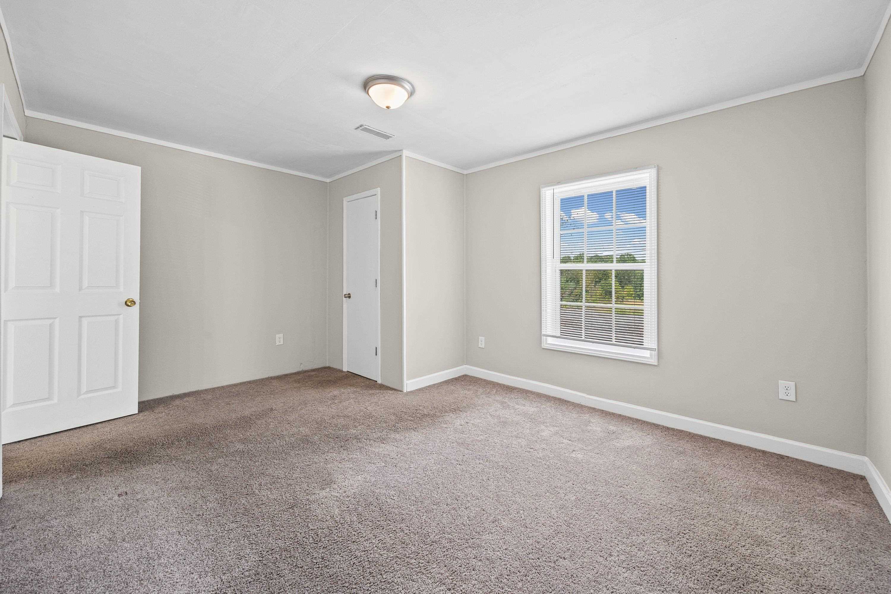 195 Moda Road Property Photo 10