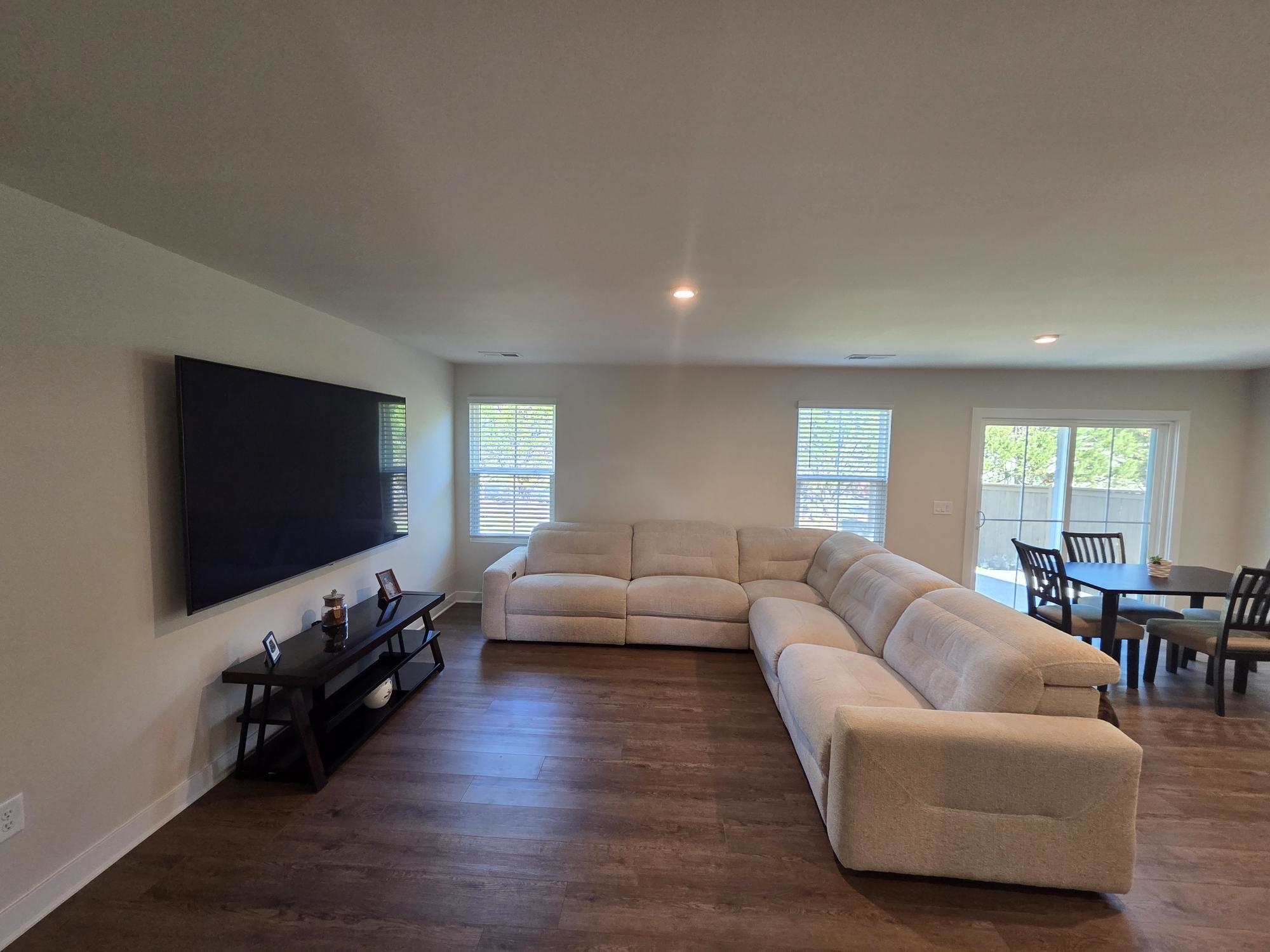 705 John Anderson Drive Property Photo 9