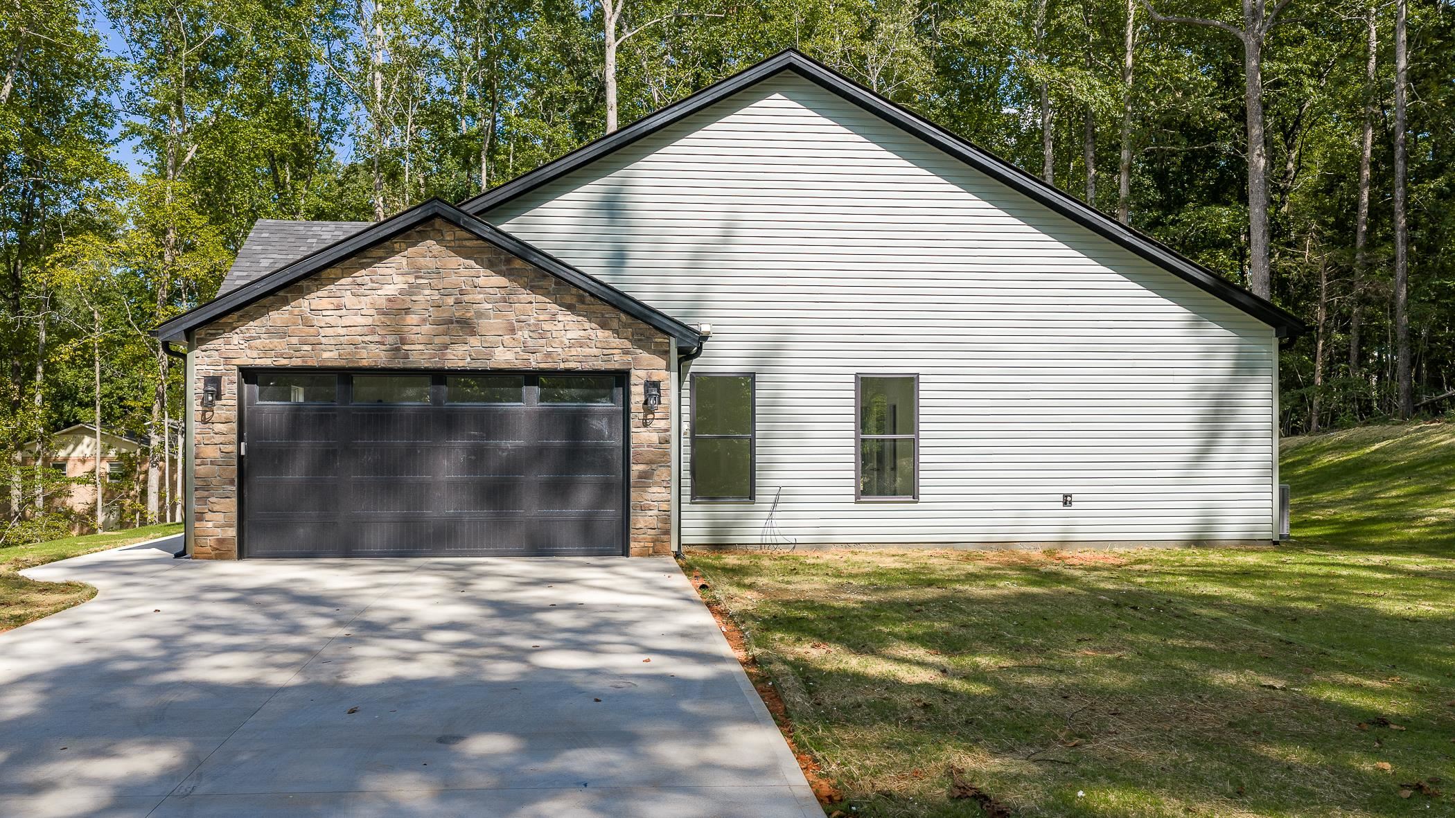 208 Eastbrook Road Property Photo 3