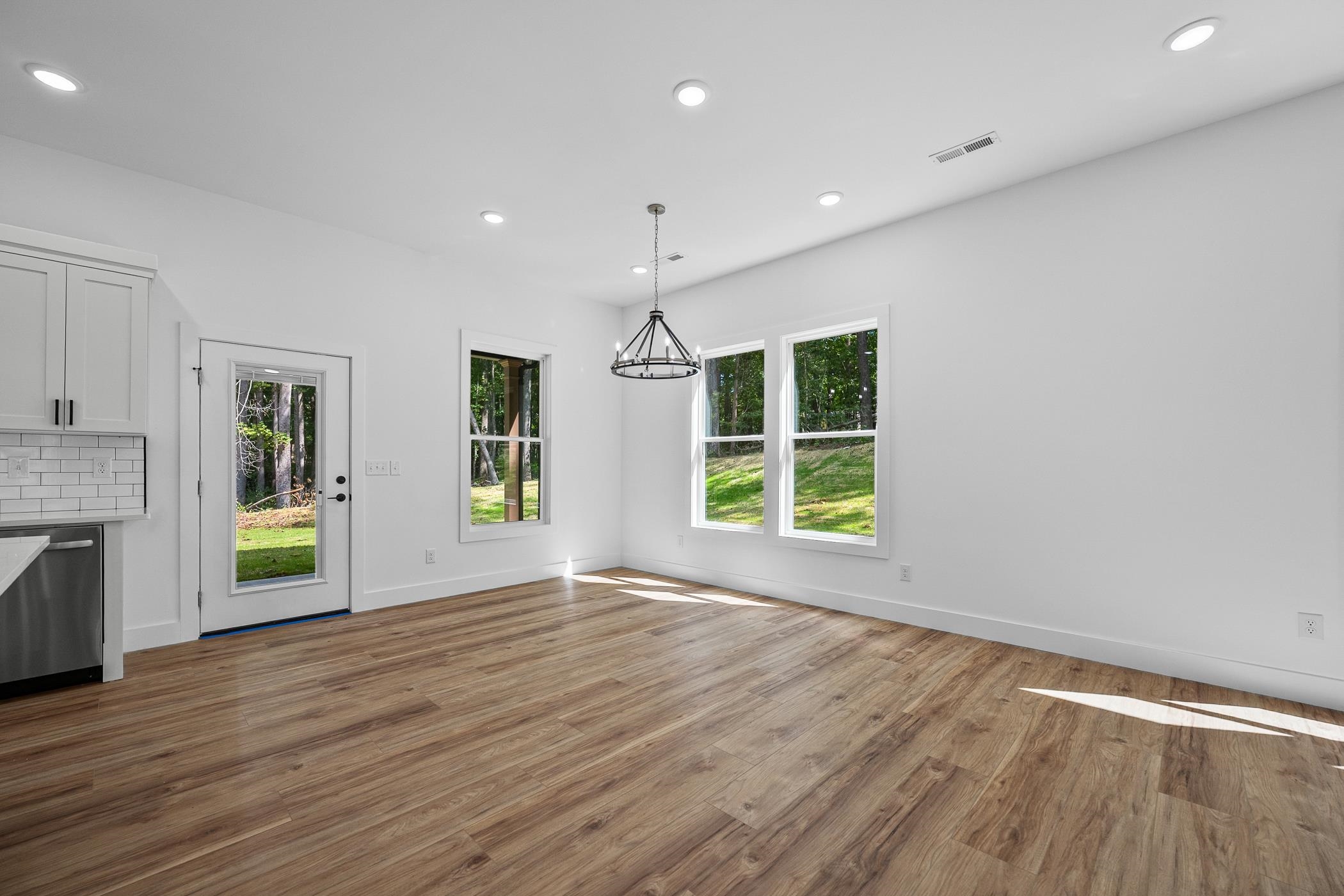 208 Eastbrook Road Property Photo 10