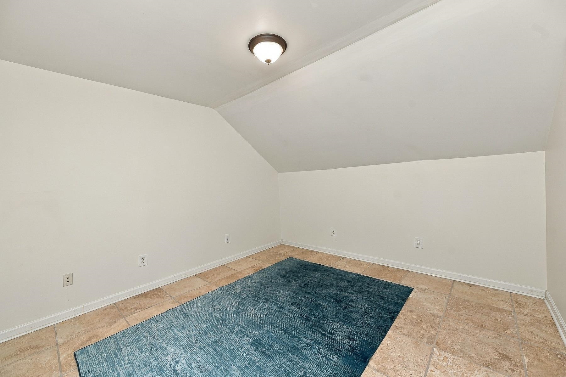 305 Beckworth Drive Property Photo 32