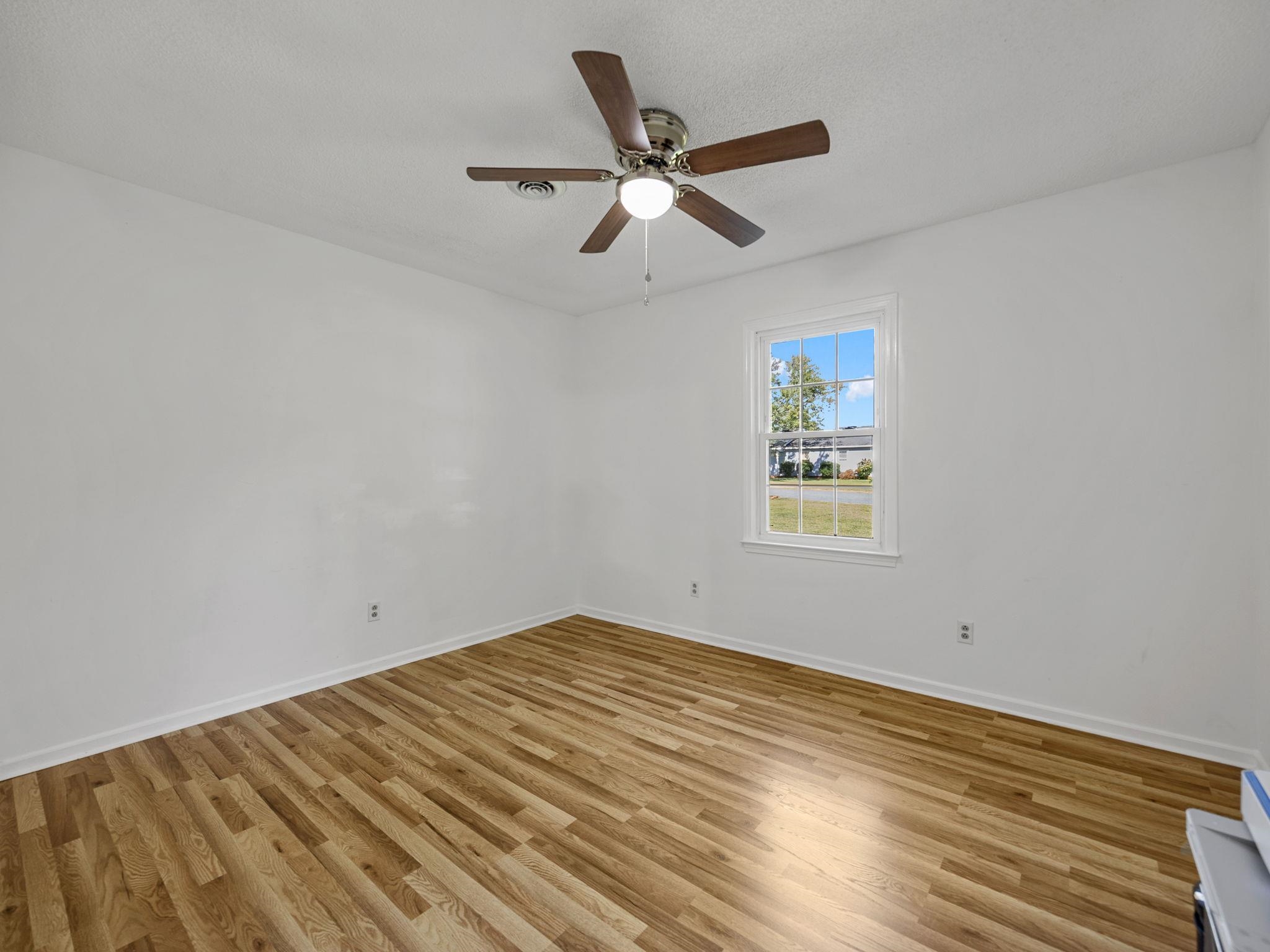 110 Coldspring Dr Property Photo 29