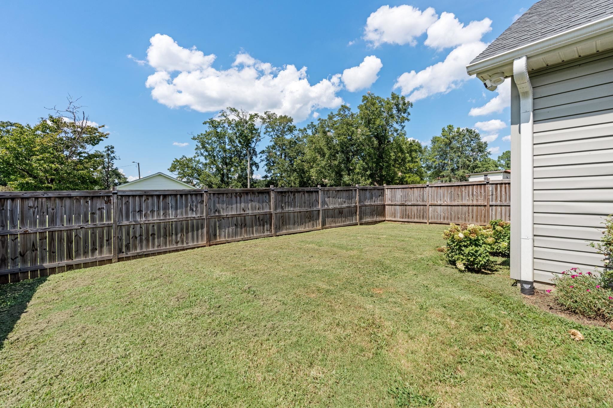 102 N Church Street Property Photo 28