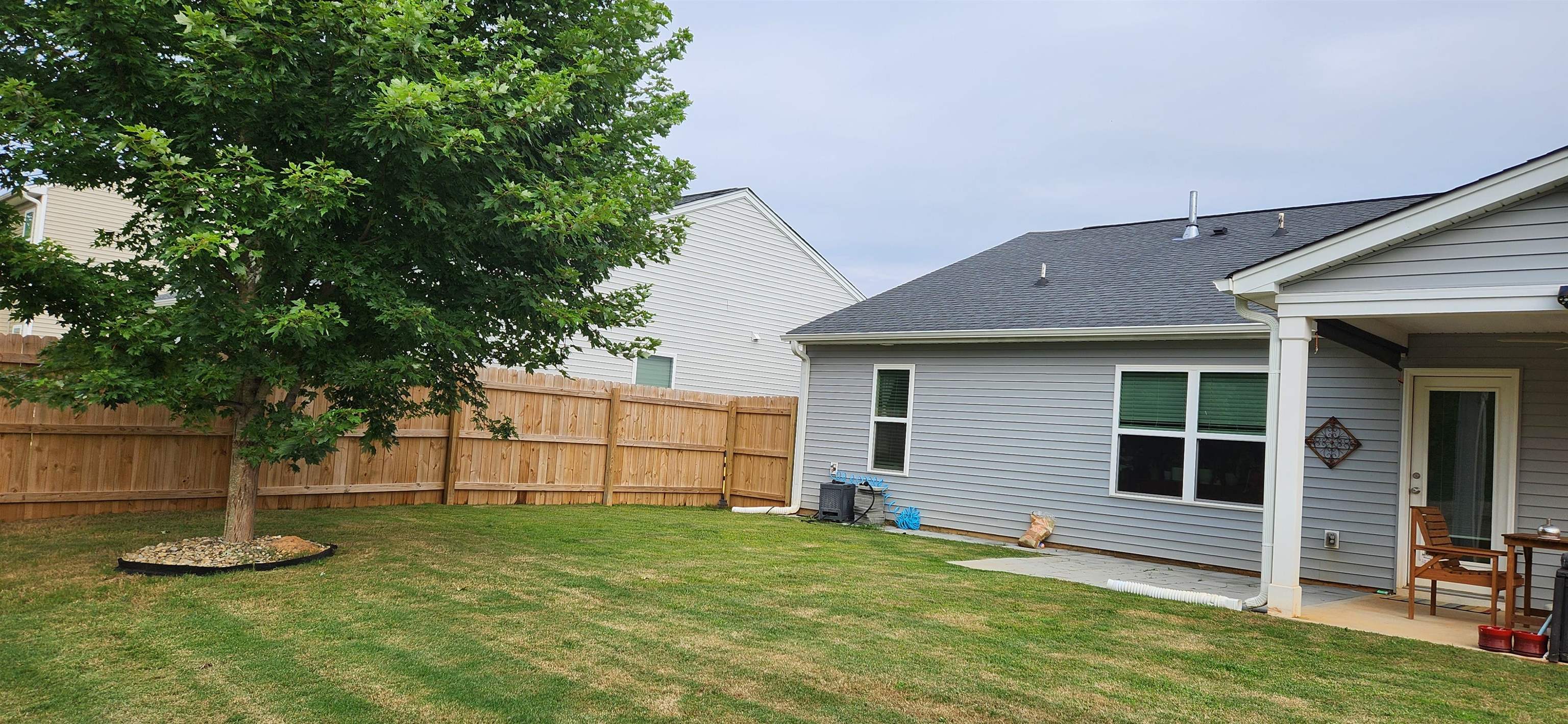 586 Ridgeville Crossing Drive Property Photo 8