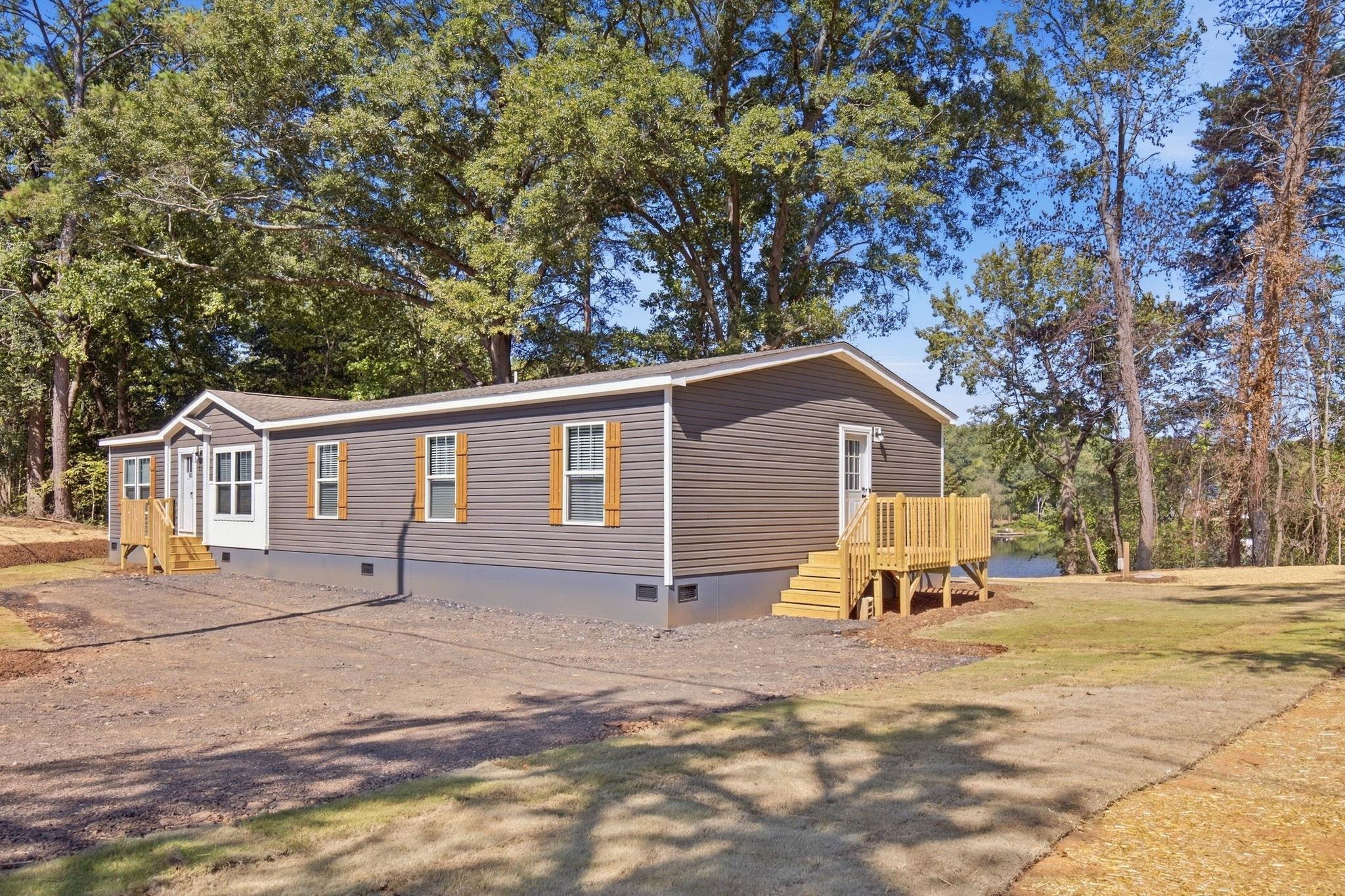 438 Berry Shoals Road Property Photo 1