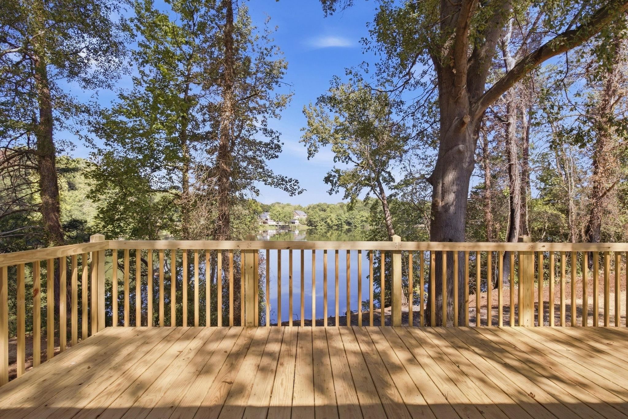 438 Berry Shoals Road Property Photo 4