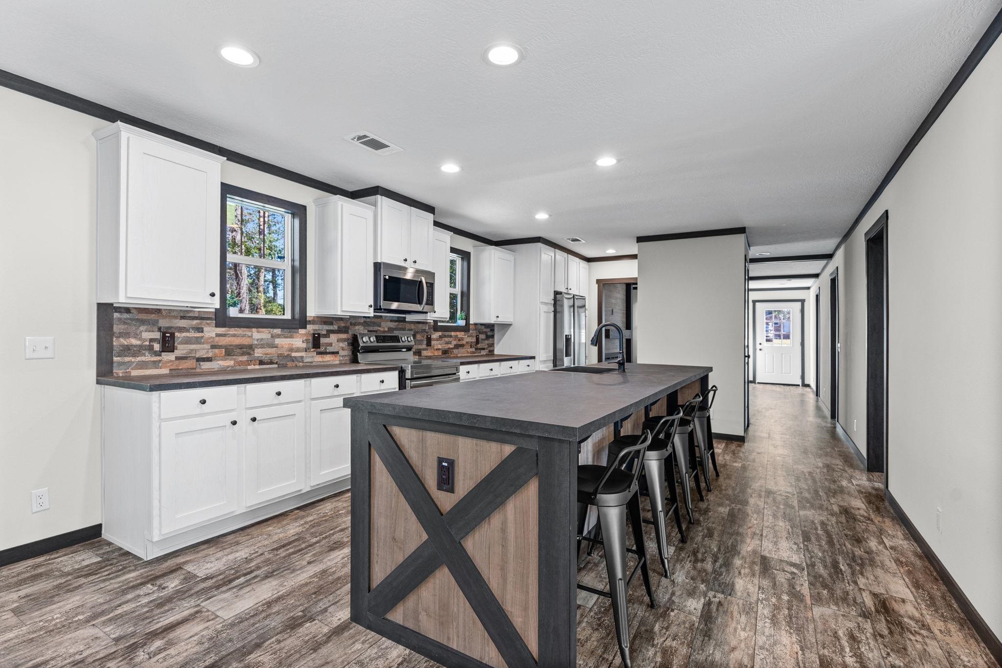 438 Berry Shoals Road Property Photo 12