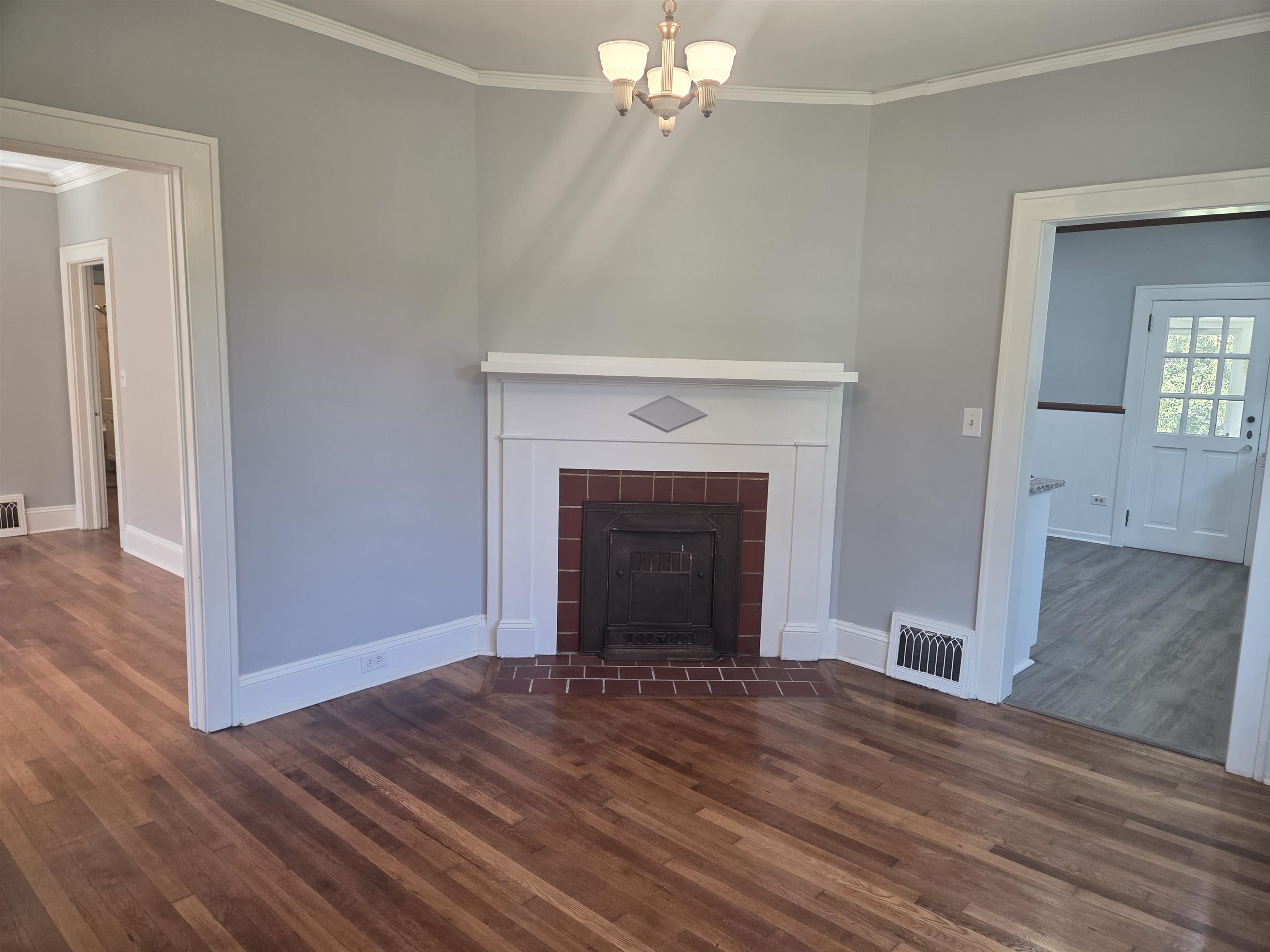 185 Briarcliff Property Photo 6